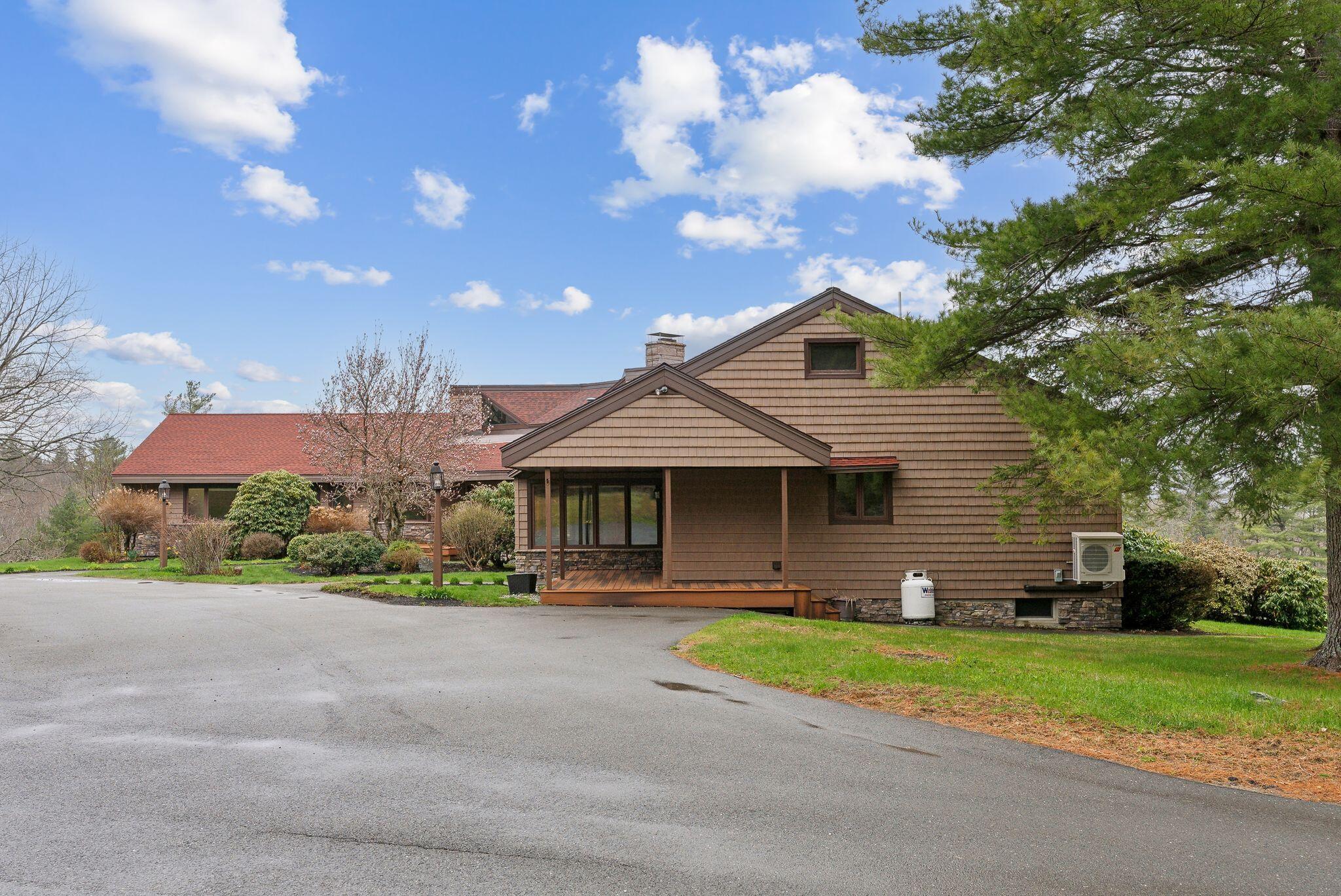 33 Hanscom Highway