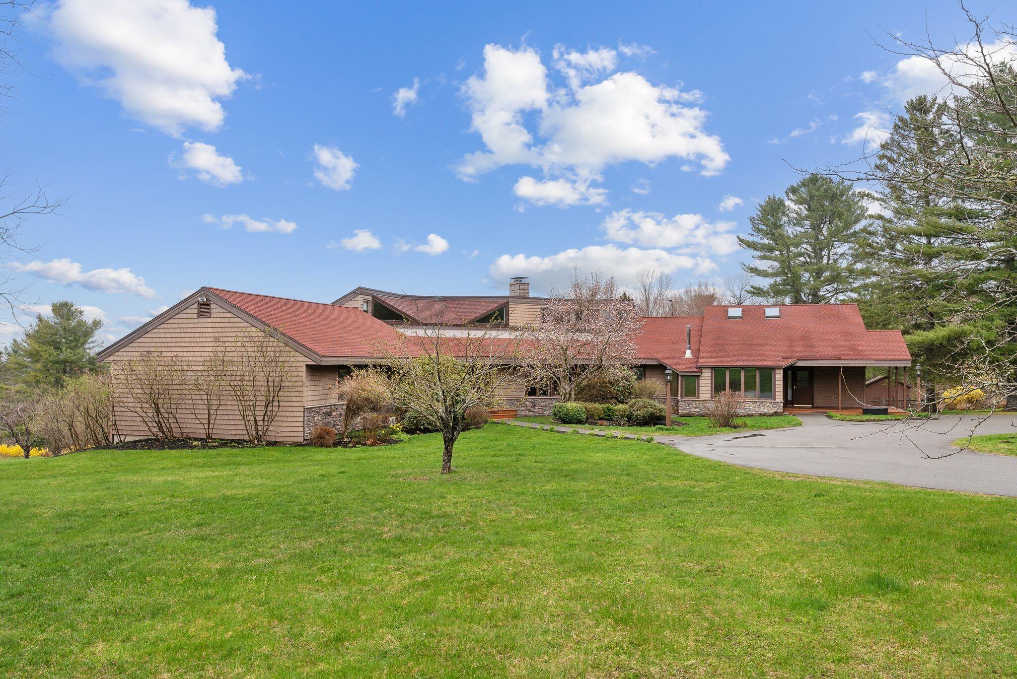 33 Hanscom Highway