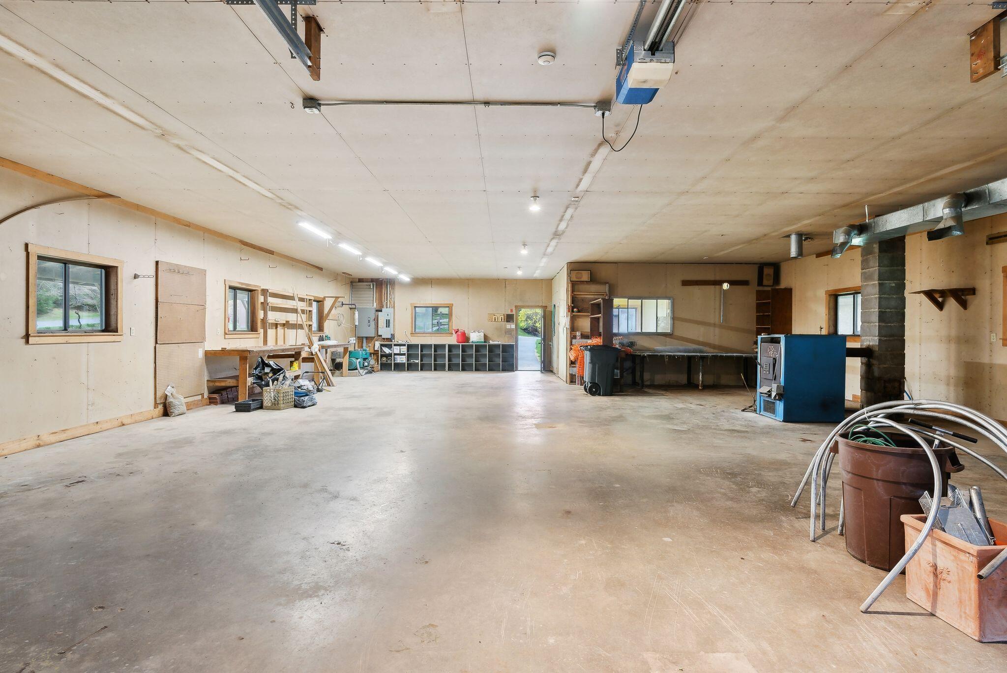 33 Hanscom Highway