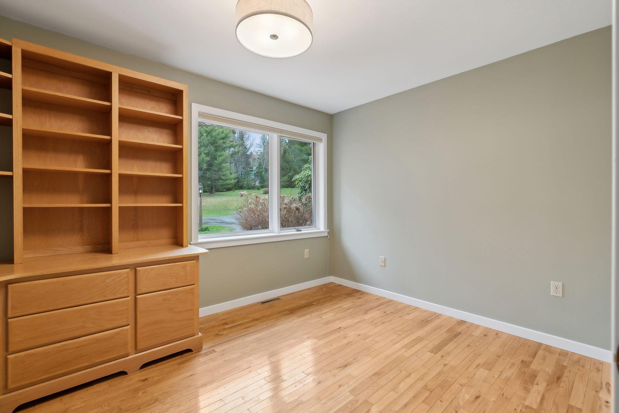 33 Hanscom Highway