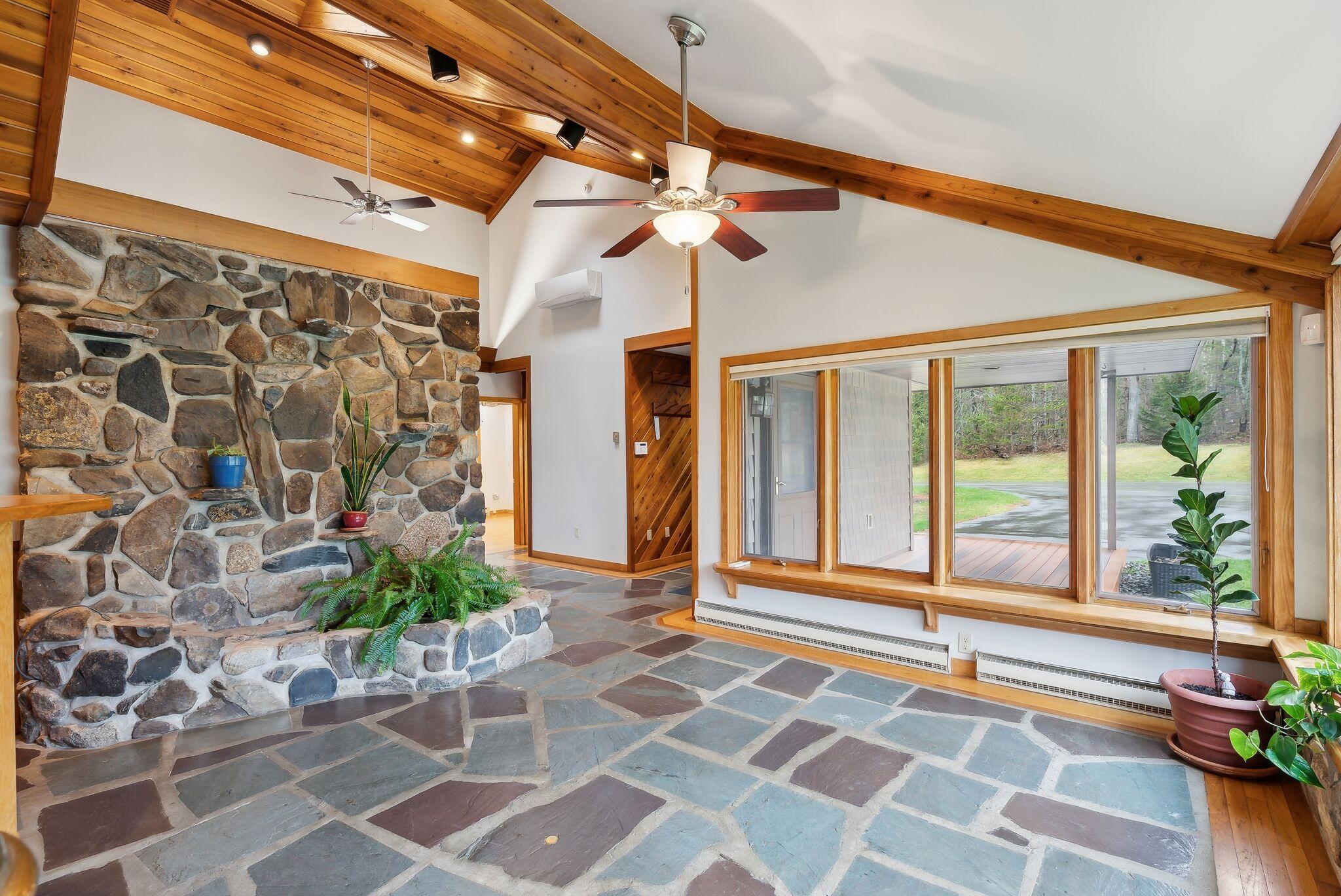 33 Hanscom Highway