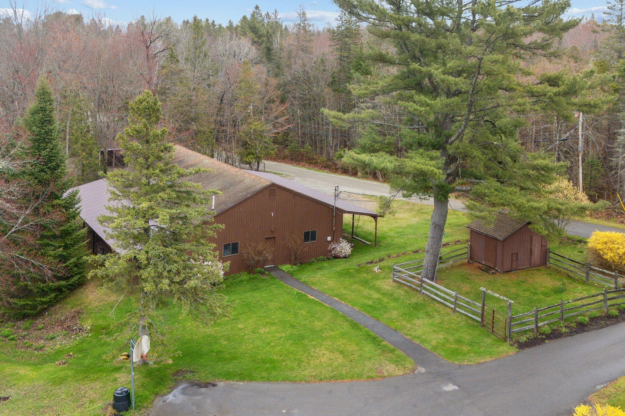 33 Hanscom Highway