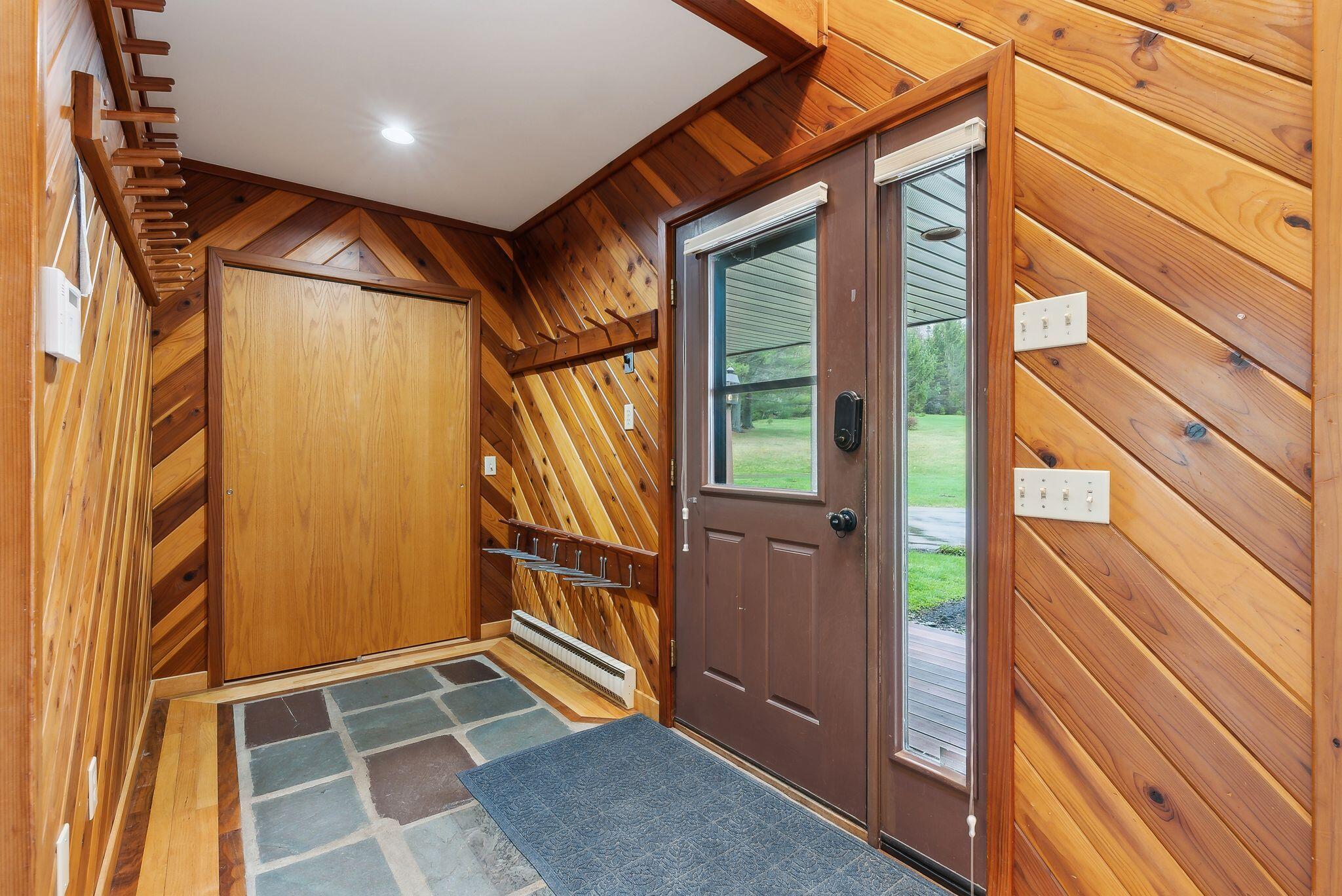 33 Hanscom Highway