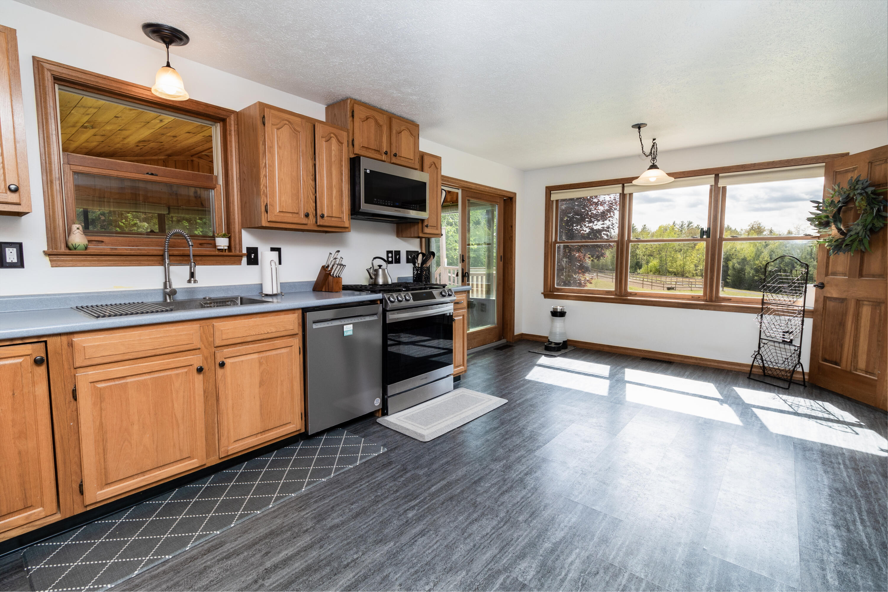 1301 Hallowell Road