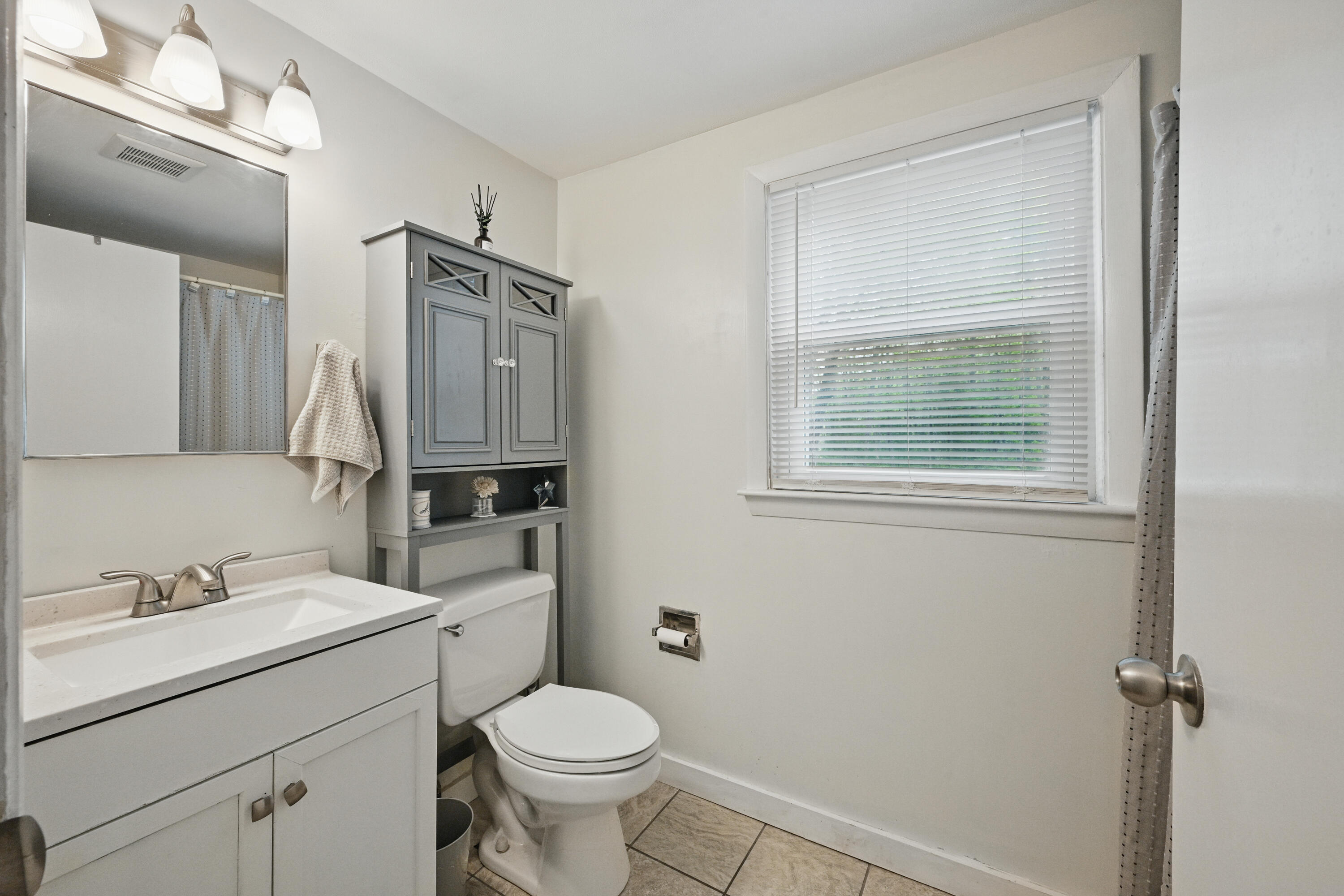 29 Emanual Drive