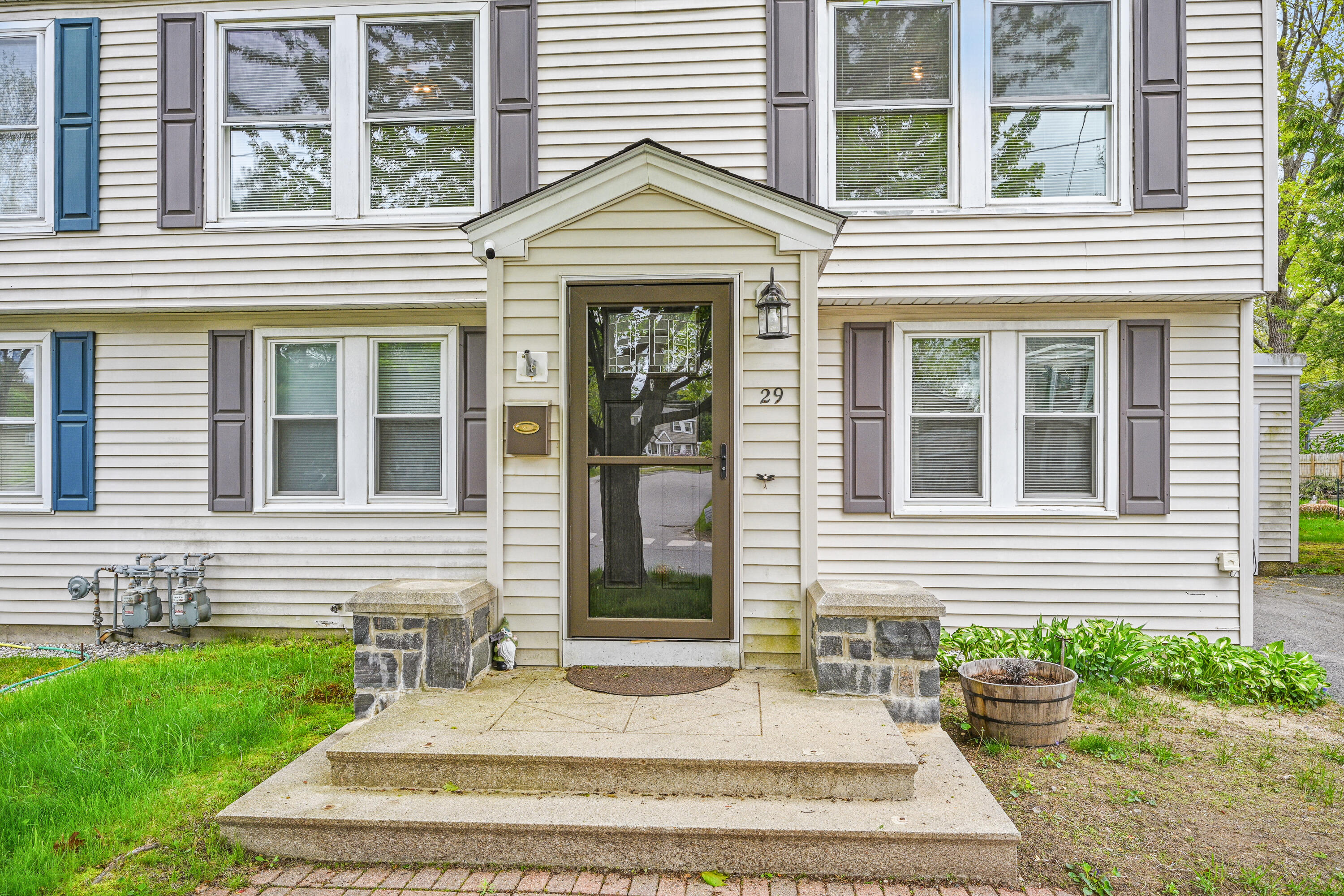 29 Emanual Drive