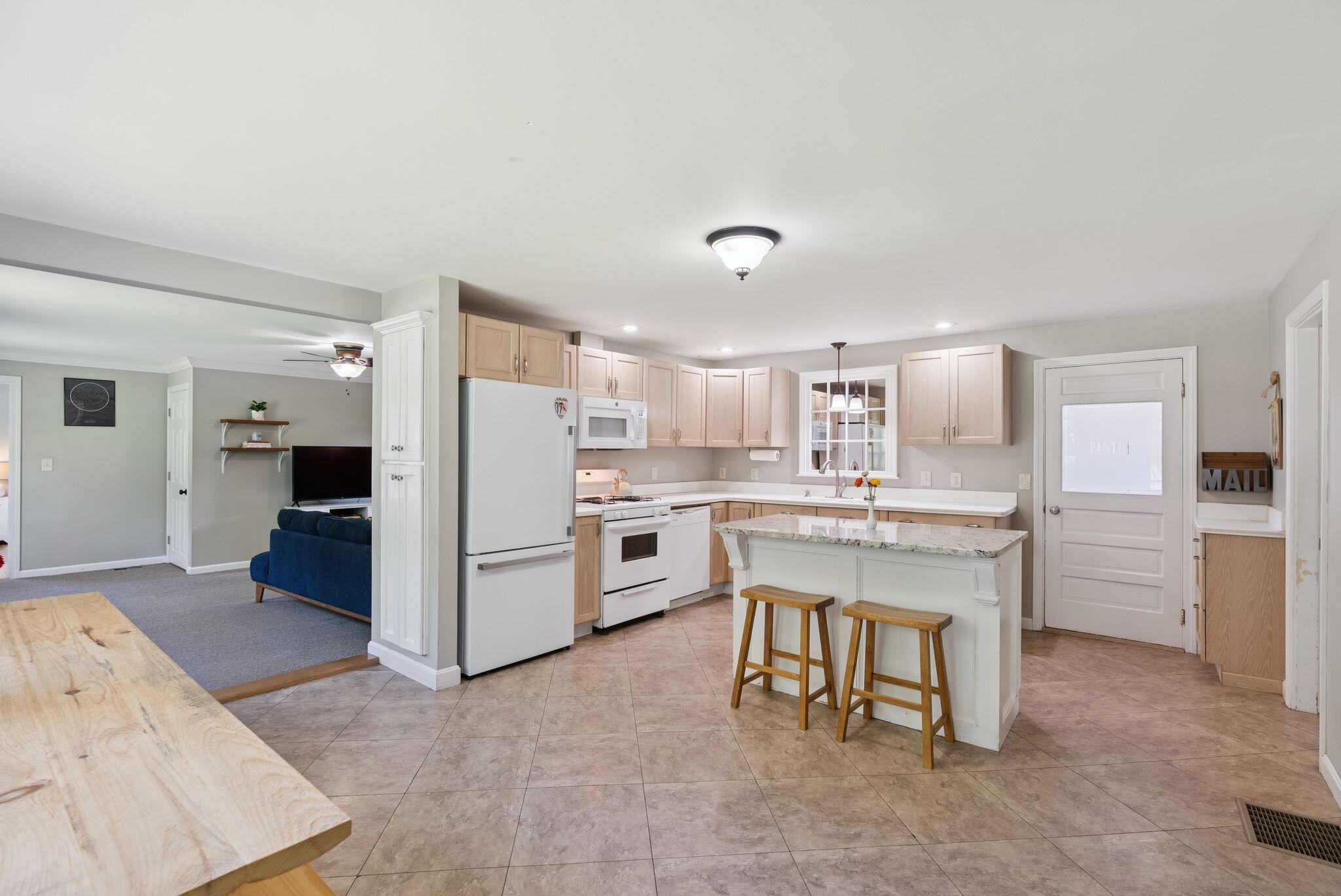 83 E Cote Street