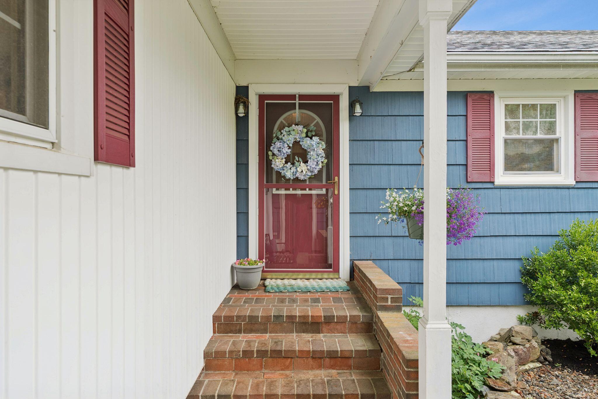 57 Sunset Avenue