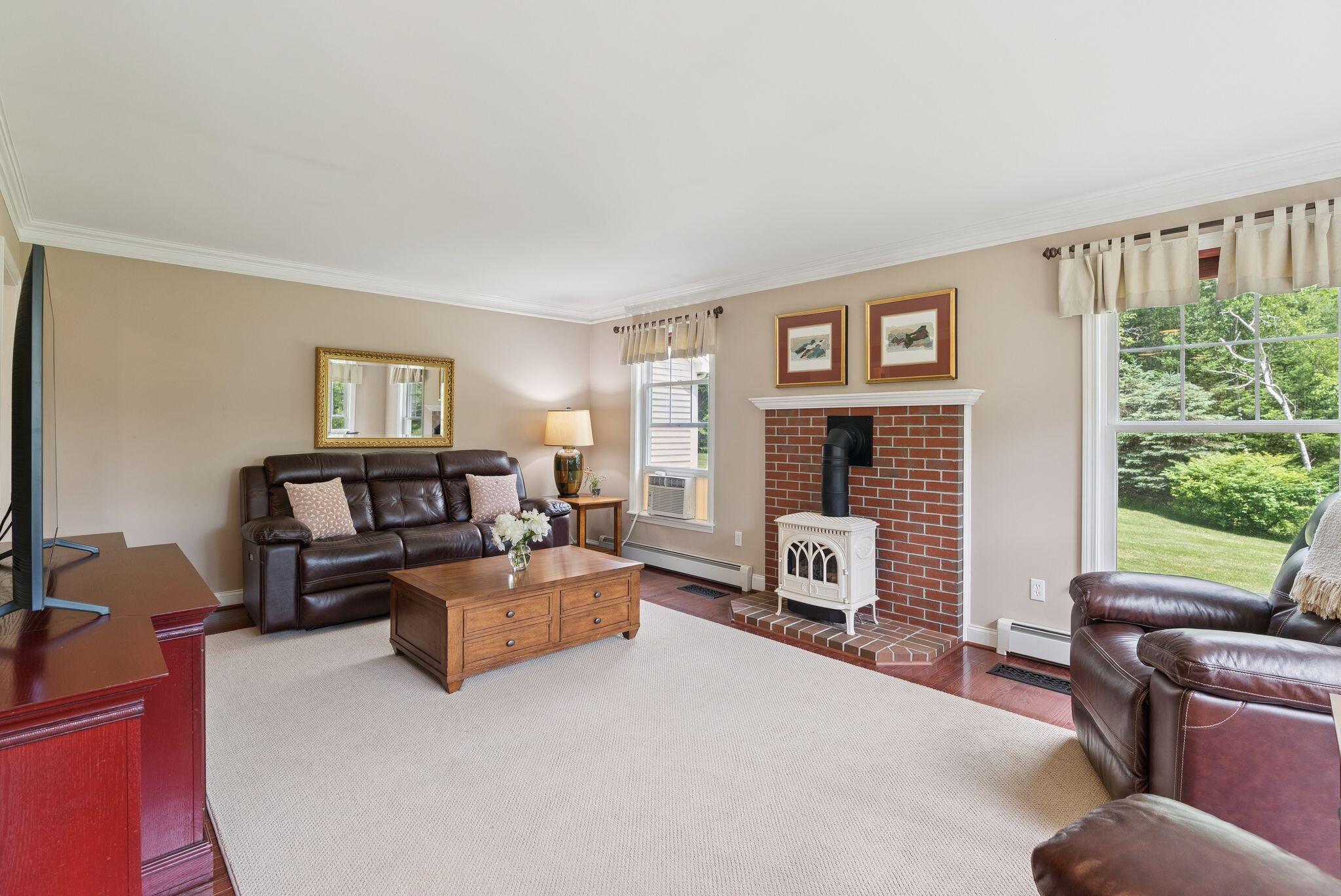 61 Crestview Lane