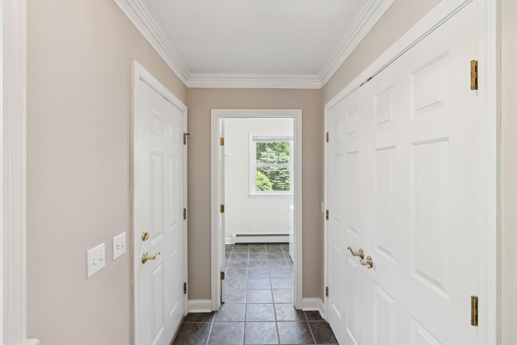 61 Crestview Lane