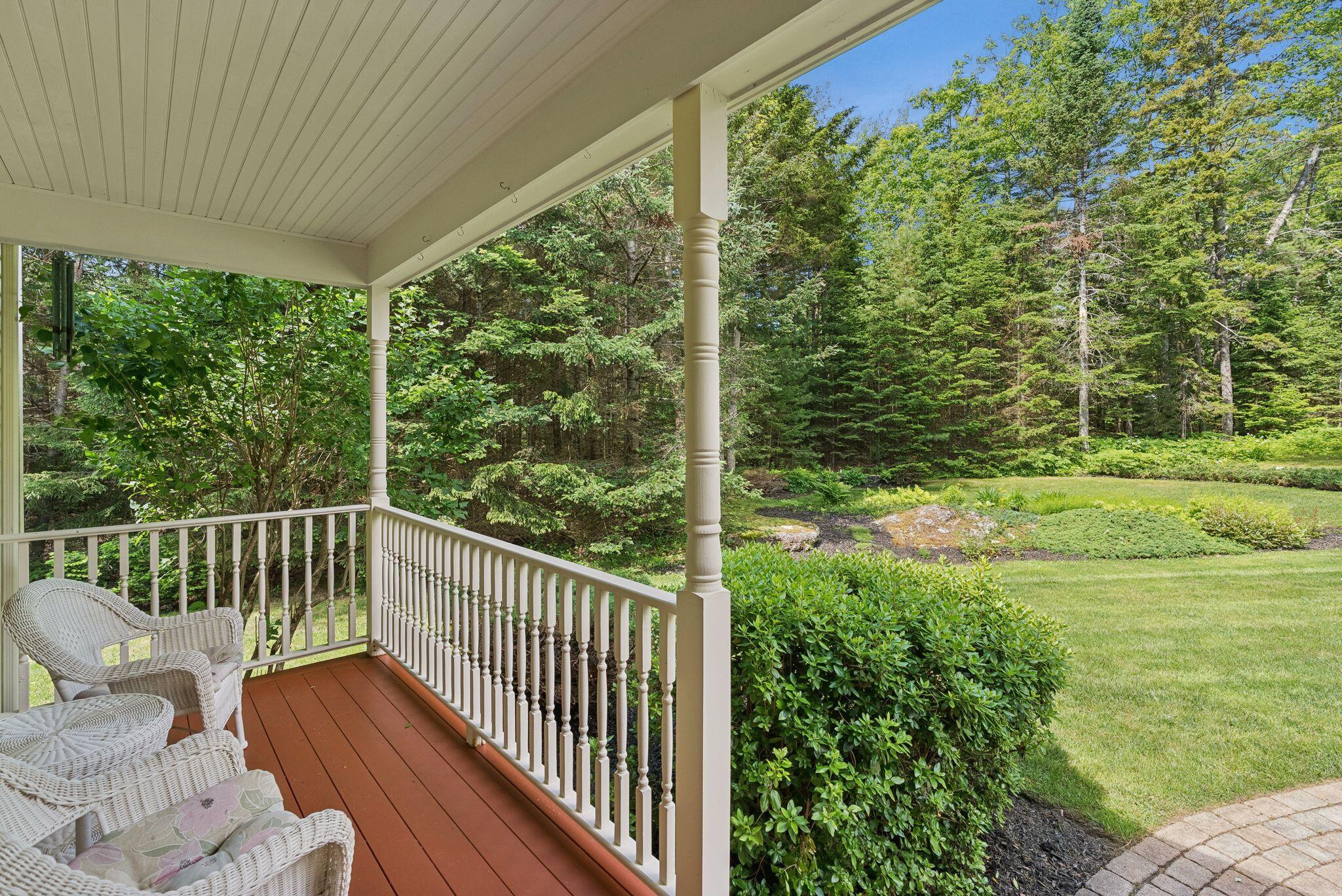 61 Crestview Lane