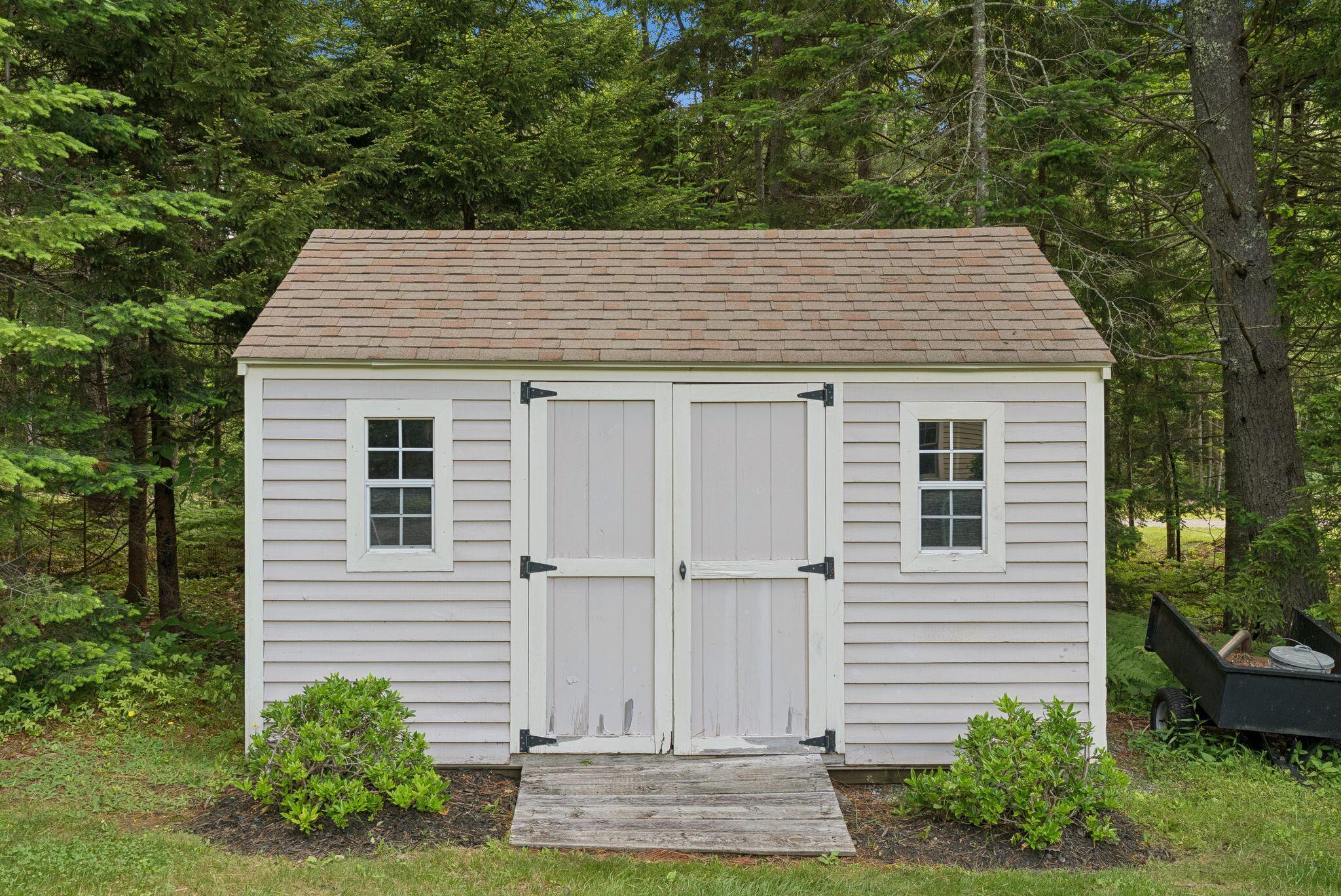 61 Crestview Lane