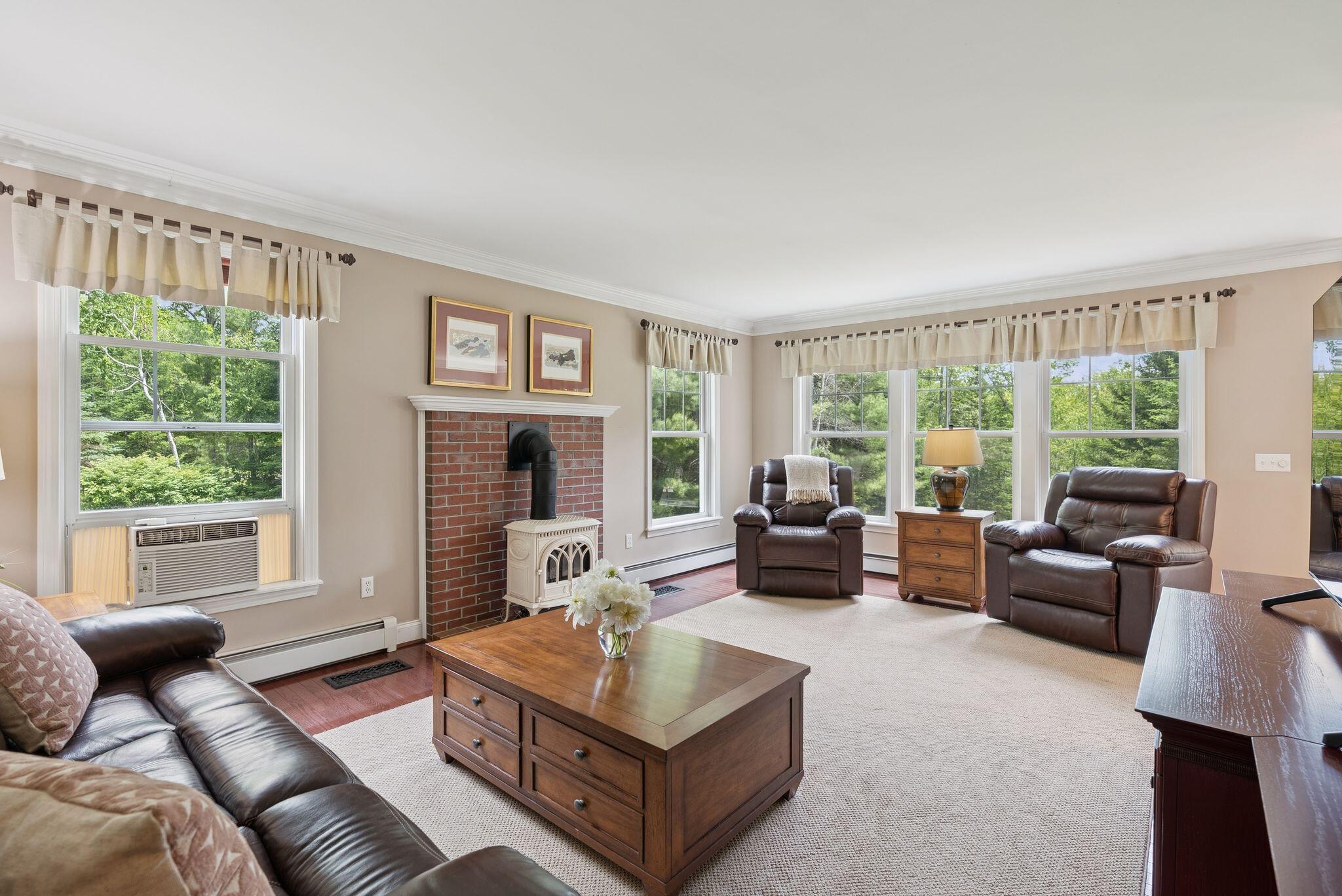 61 Crestview Lane