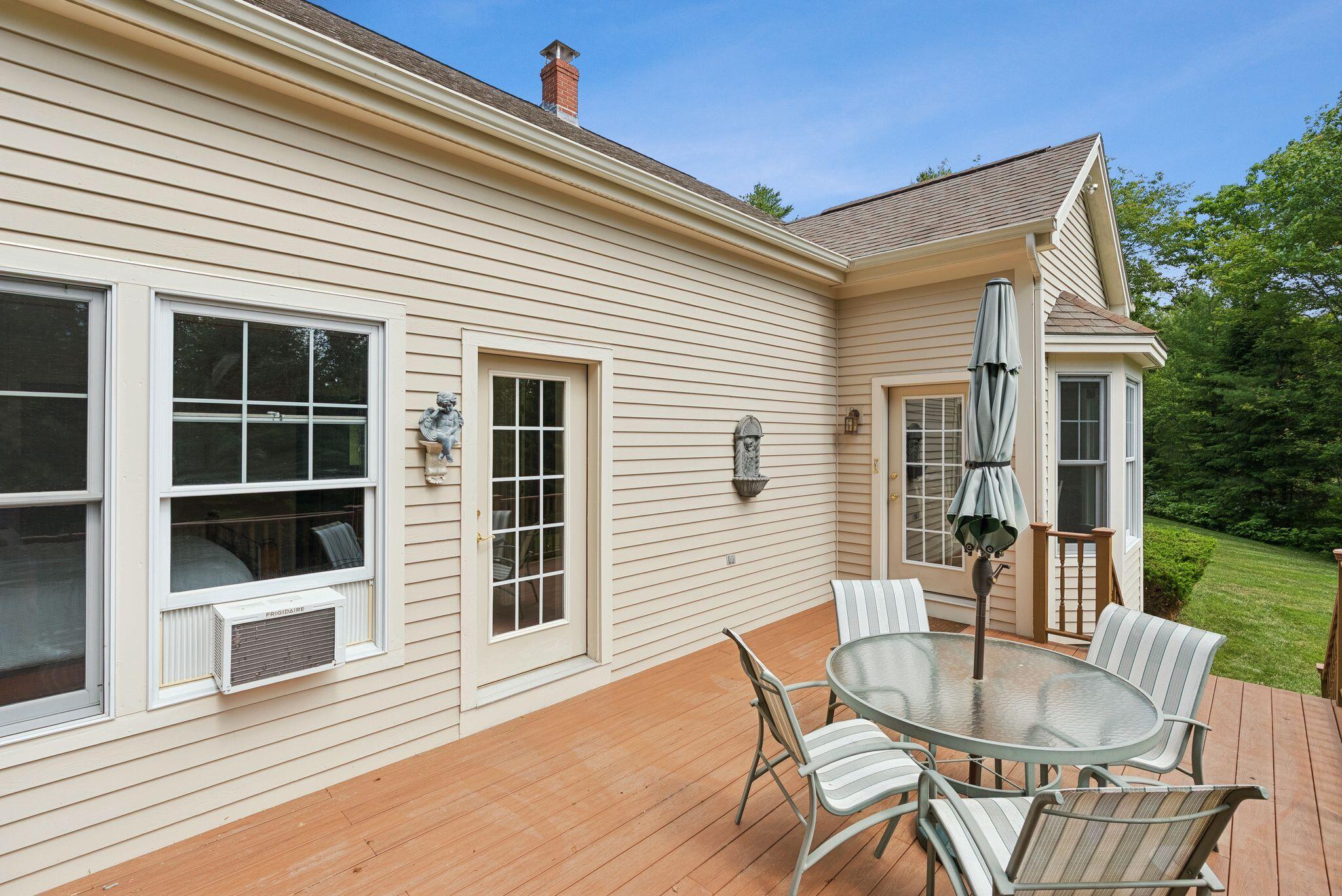 61 Crestview Lane