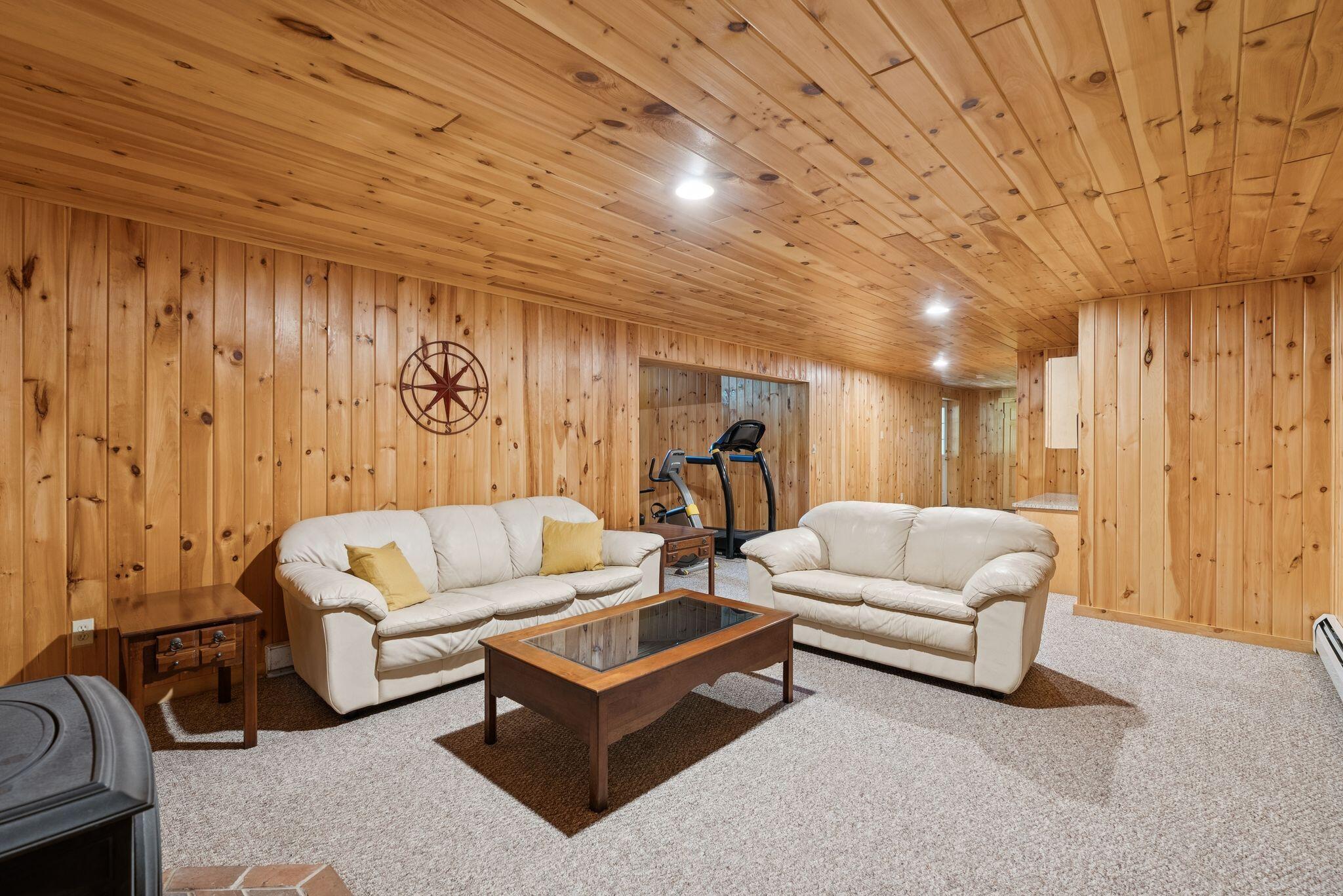 61 Crestview Lane