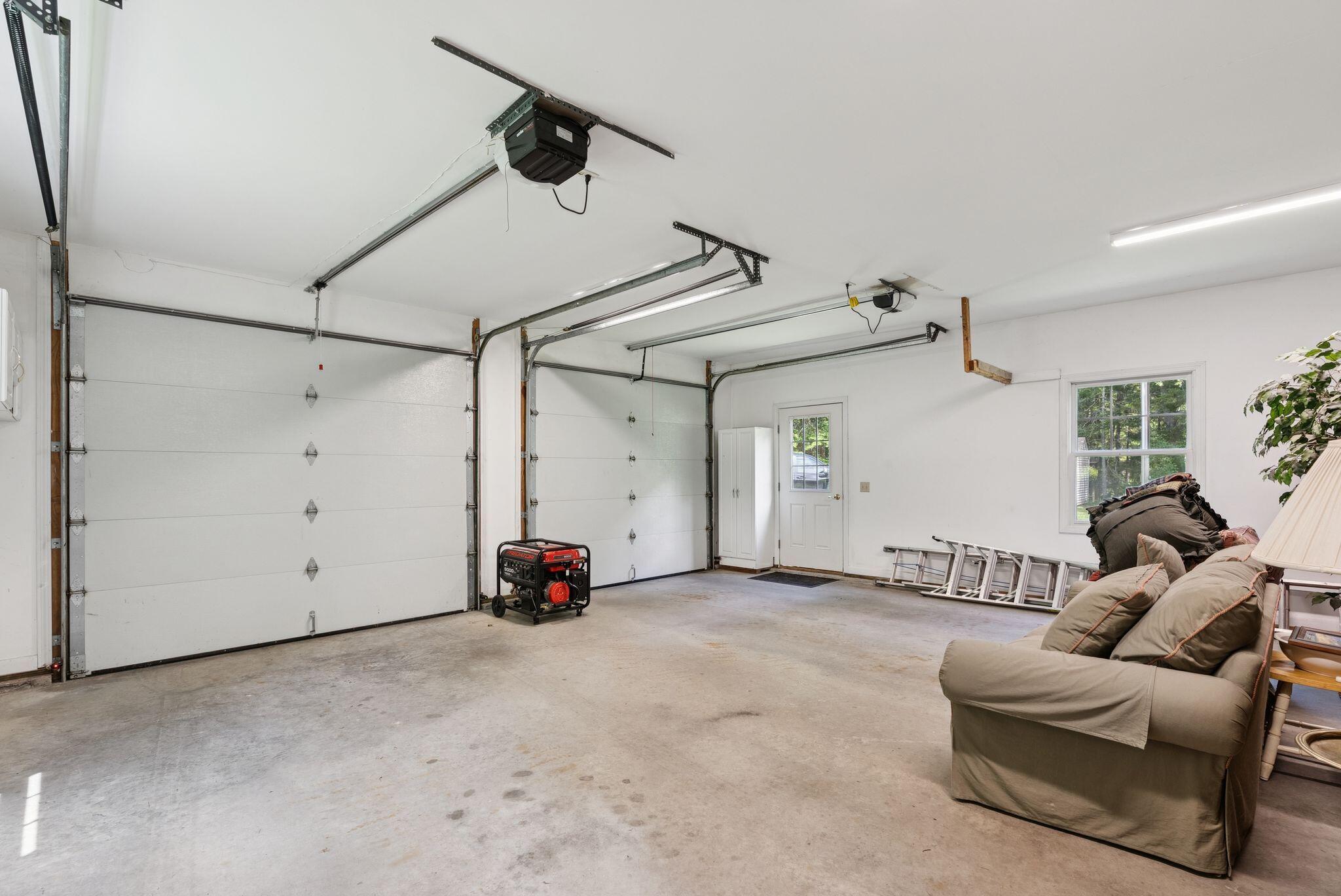 61 Crestview Lane