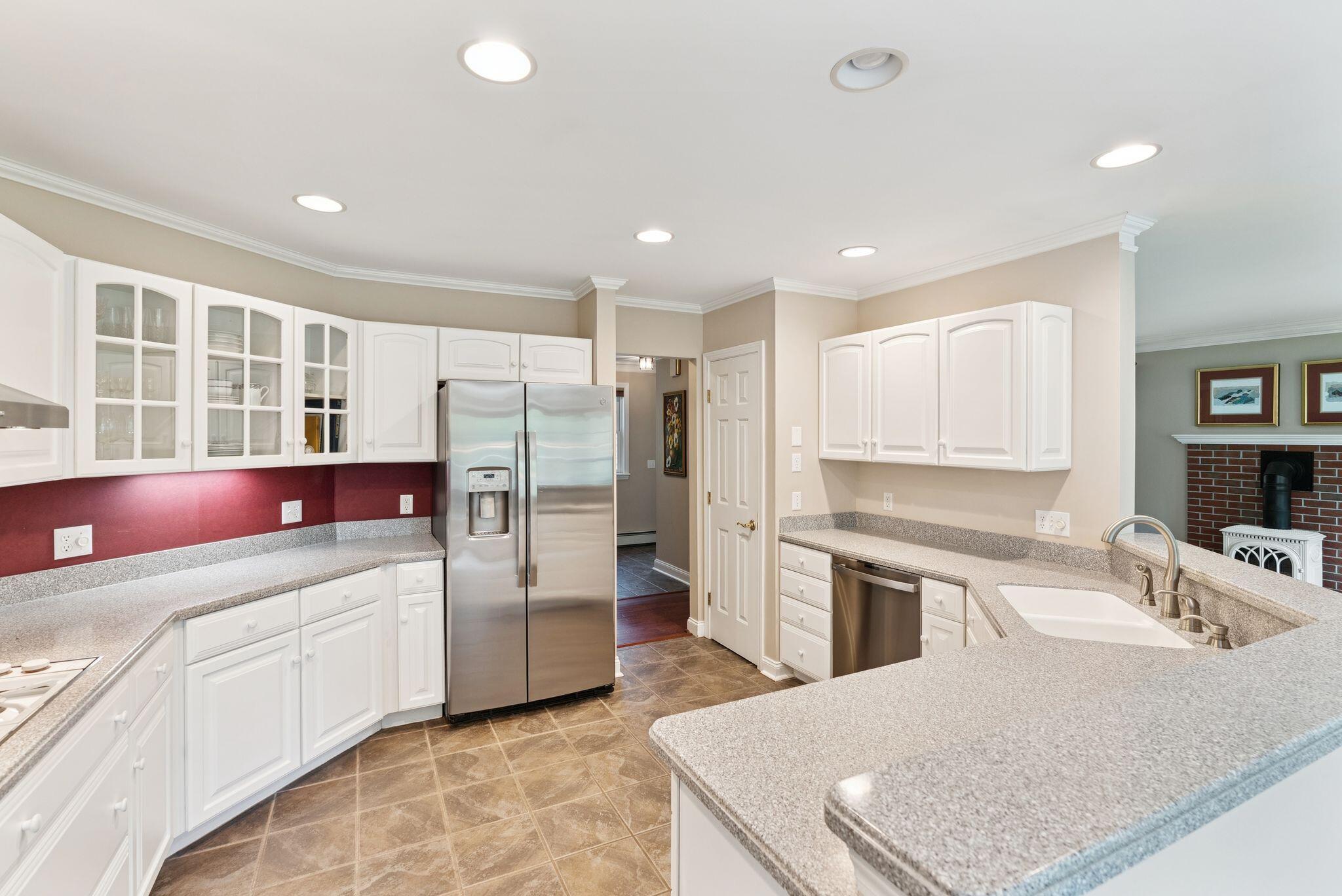61 Crestview Lane