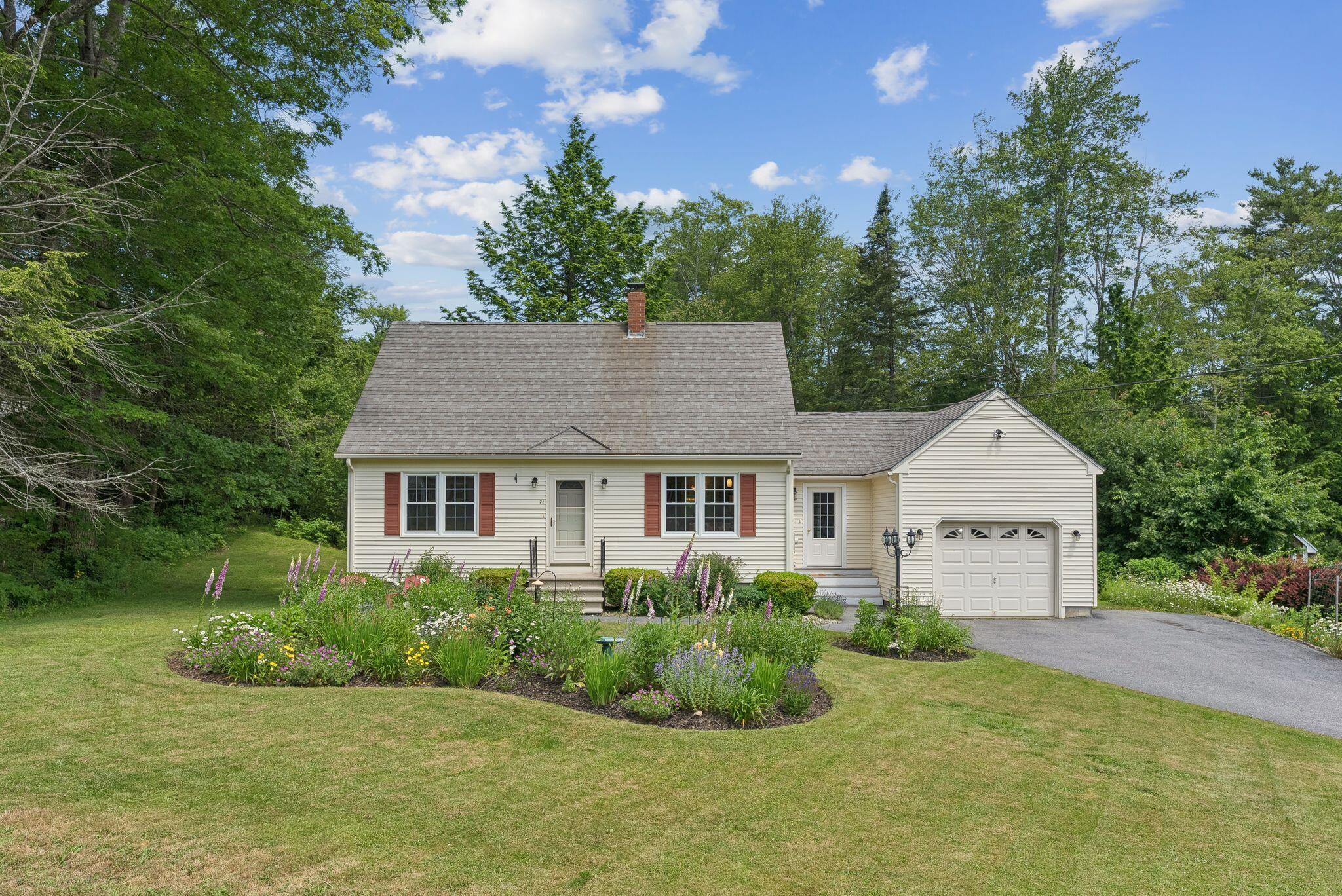 21 Arrowhead Drive