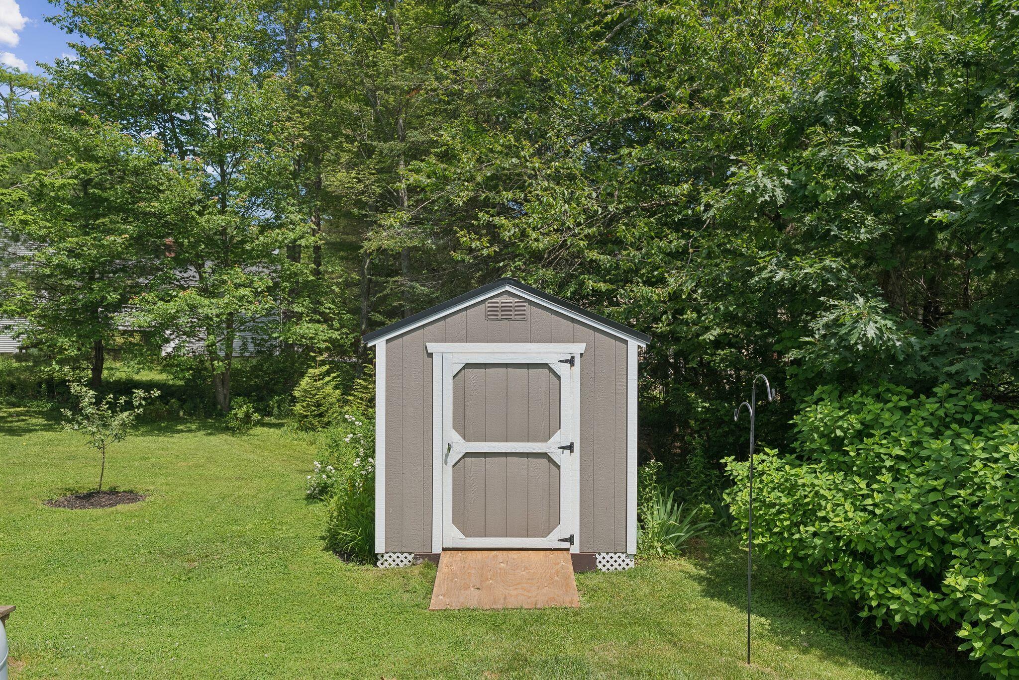 21 Arrowhead Drive