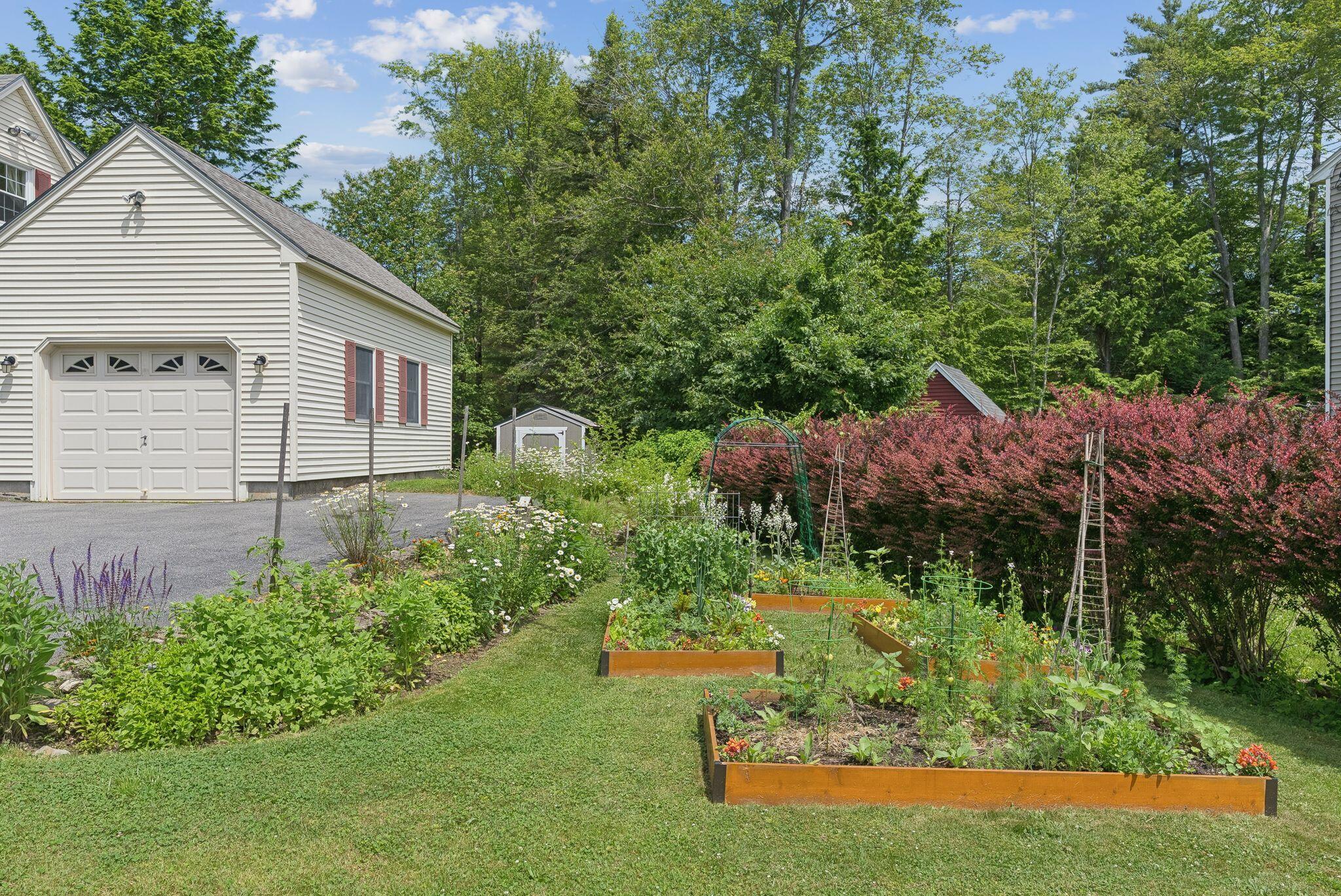 21 Arrowhead Drive