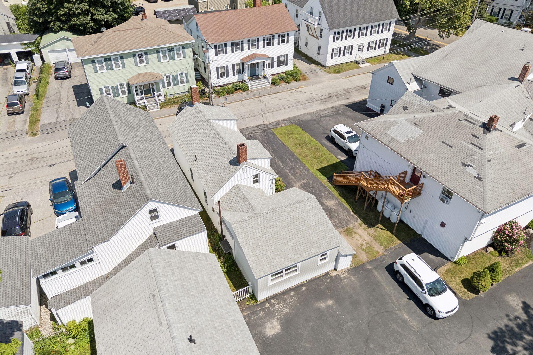 16 Dunlap Street