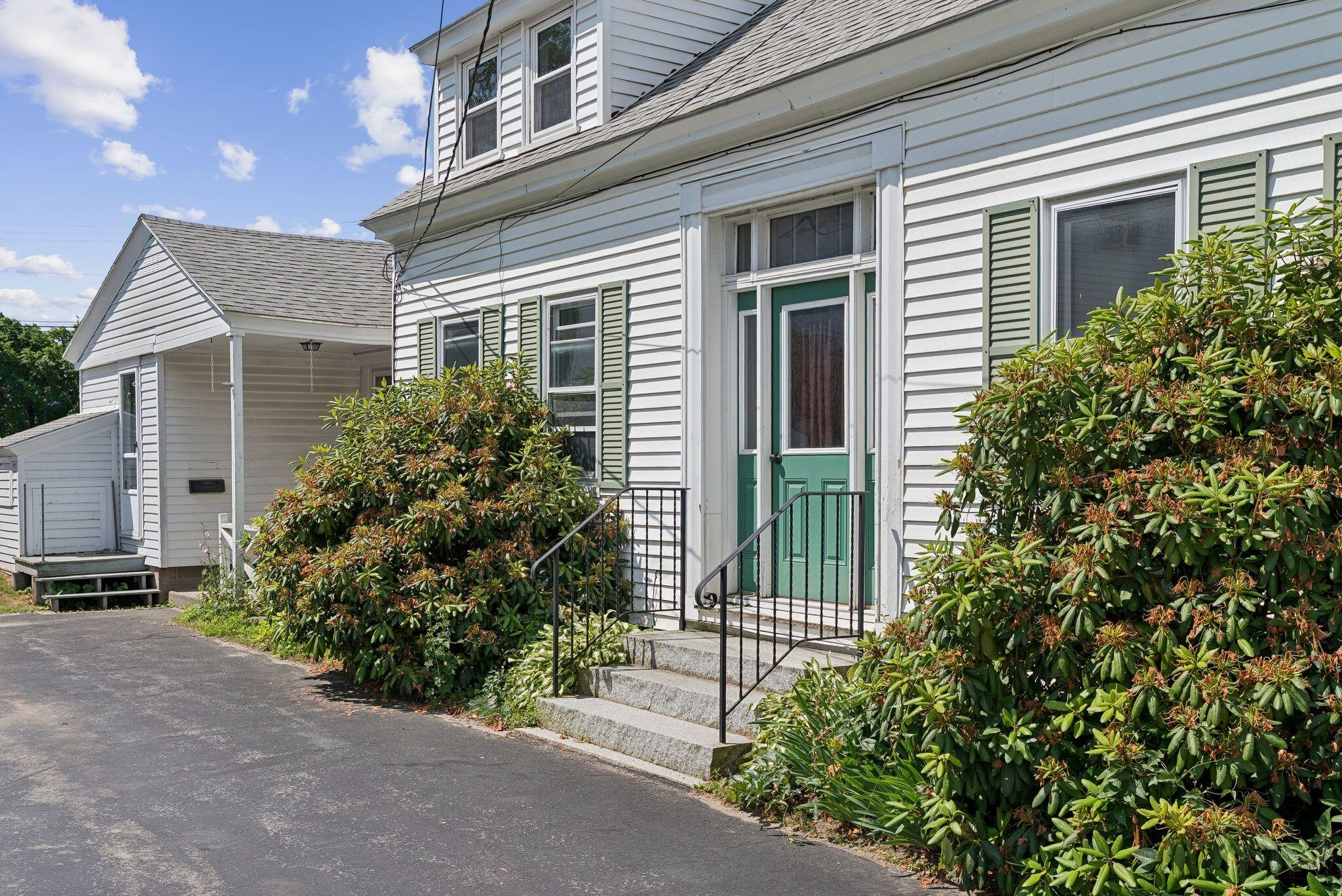 16 Dunlap Street