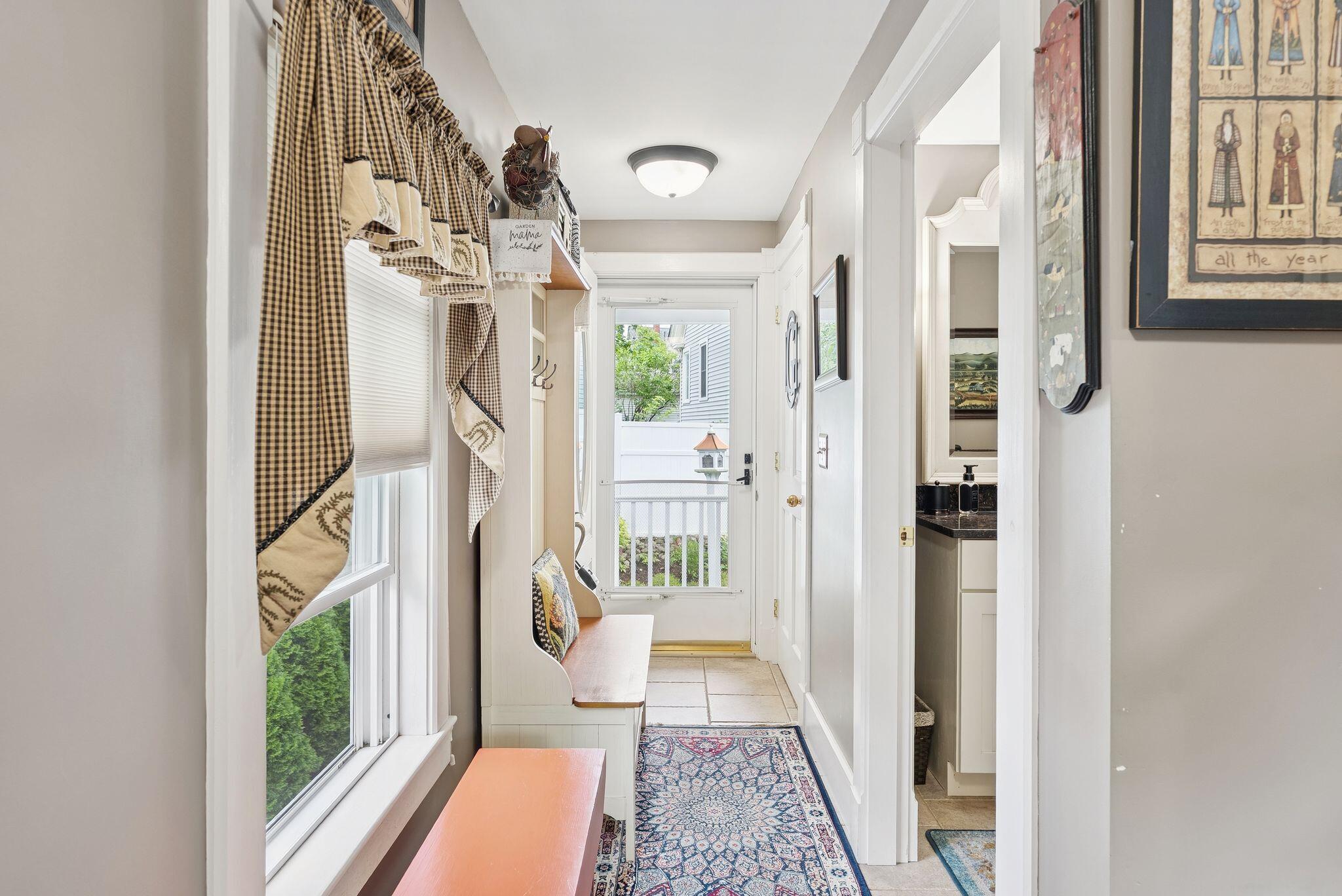 709 High Street