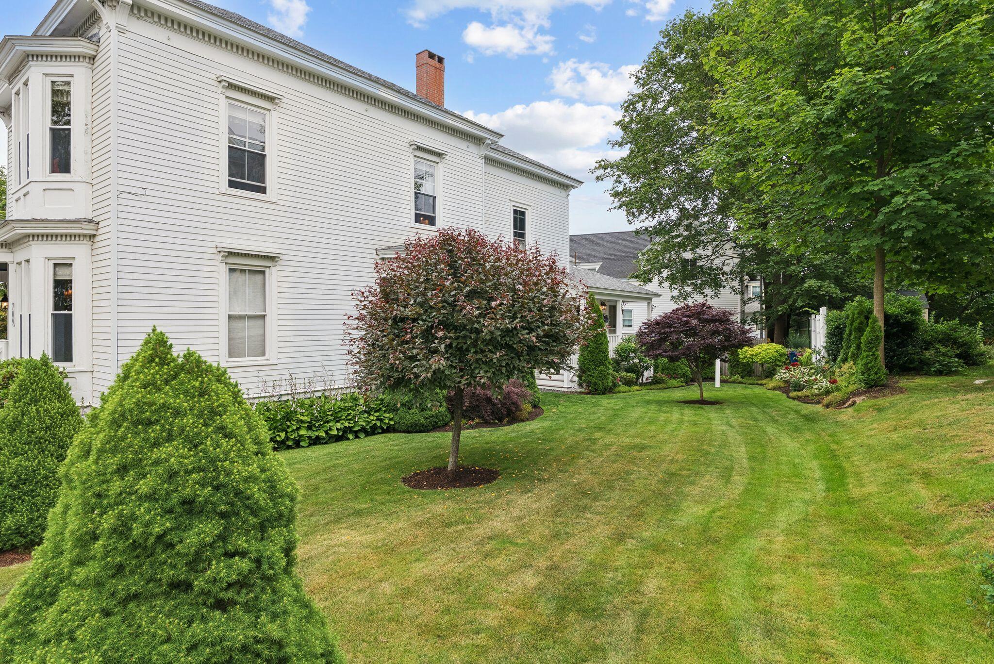 709 High Street