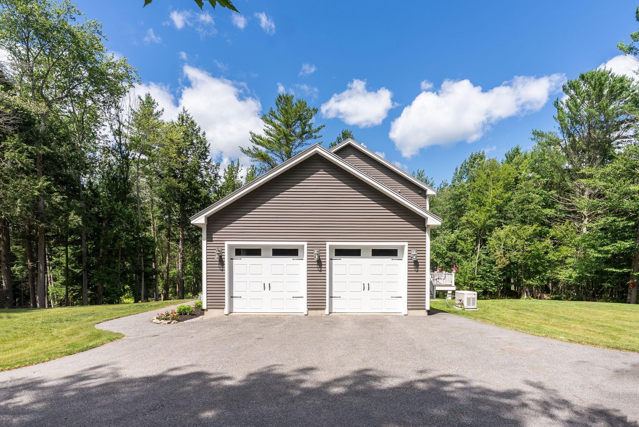 2 Winding Ridge Way