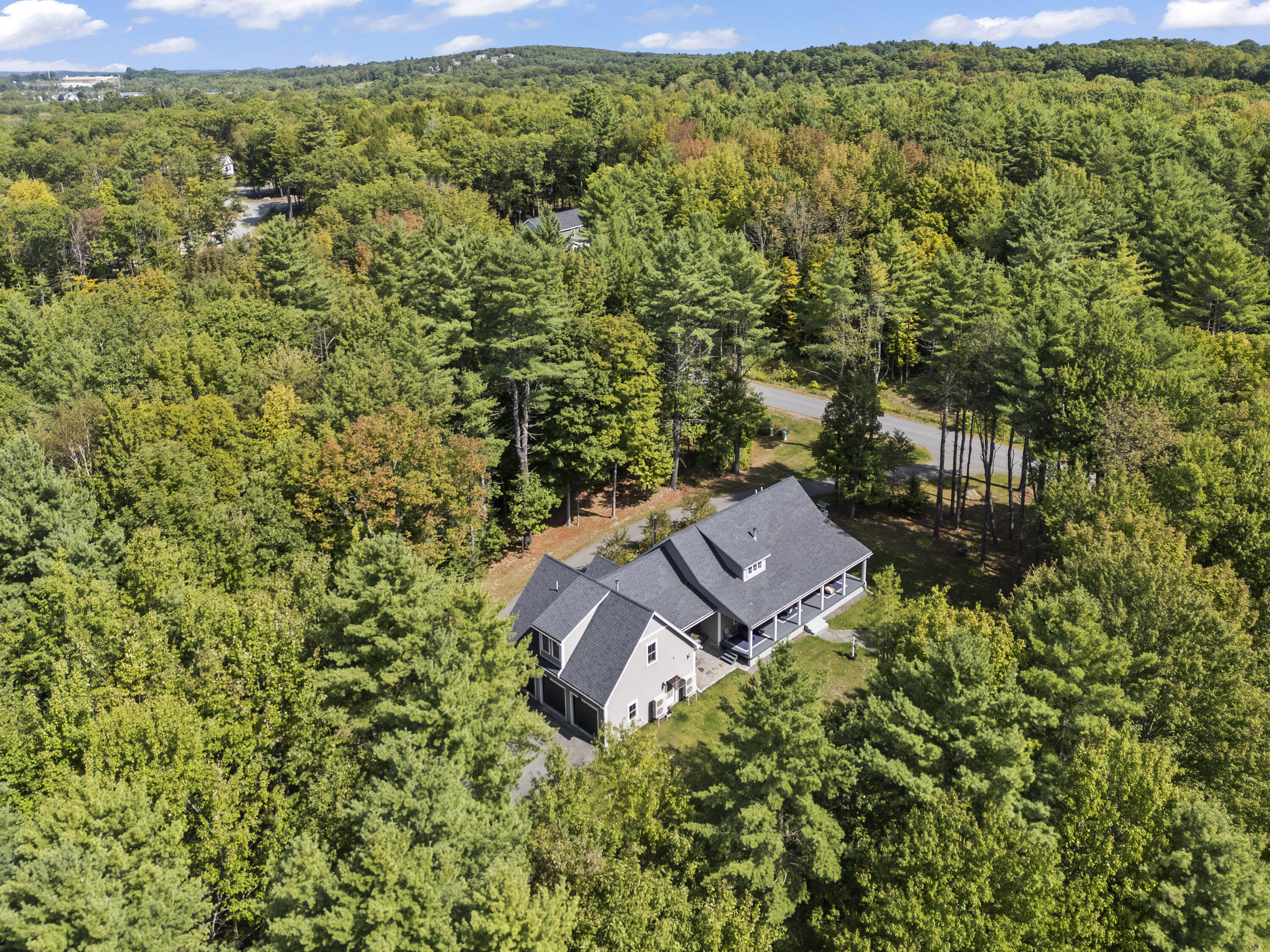 16 Meadowood Drive