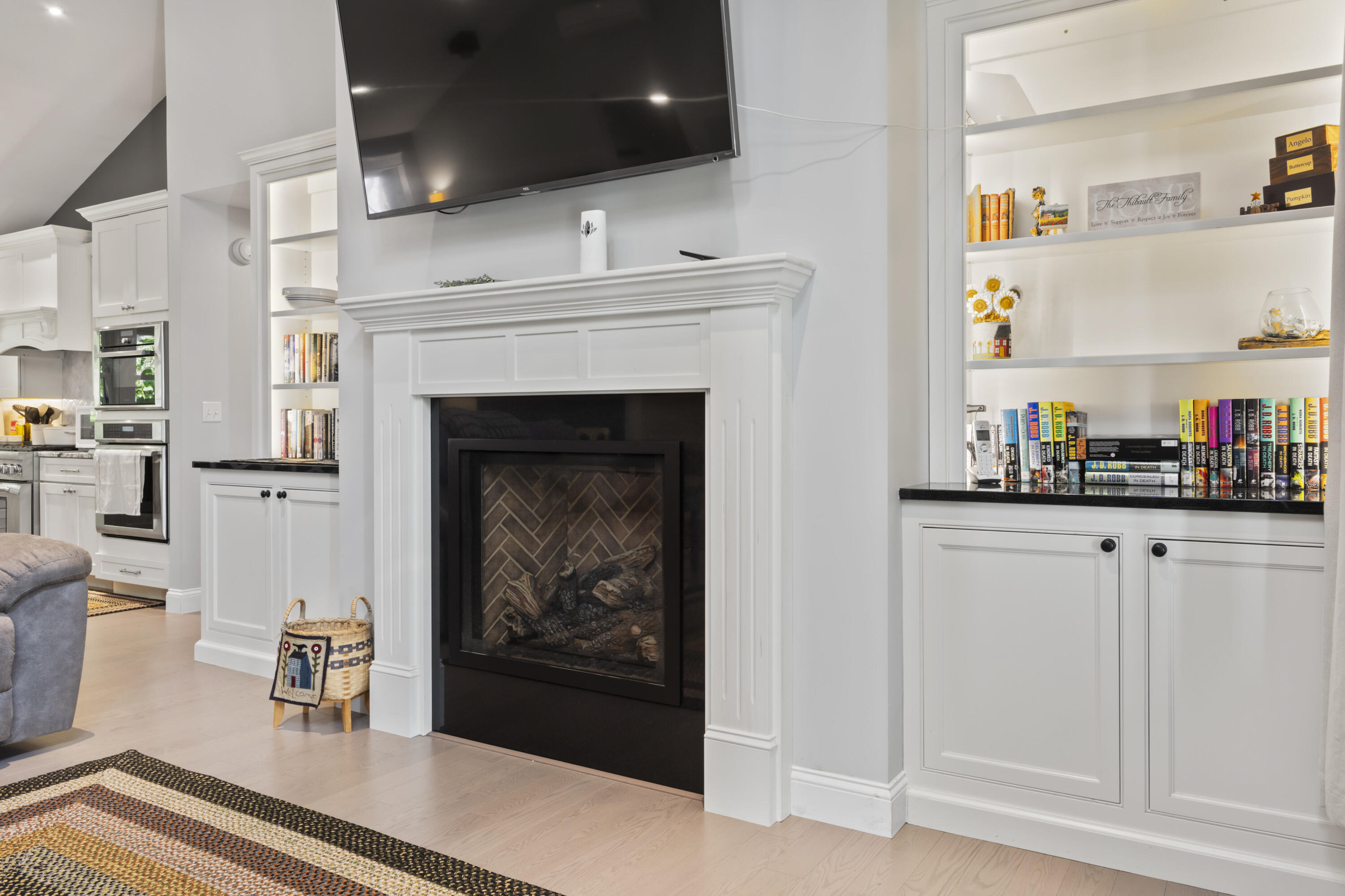 16 Meadowood Drive