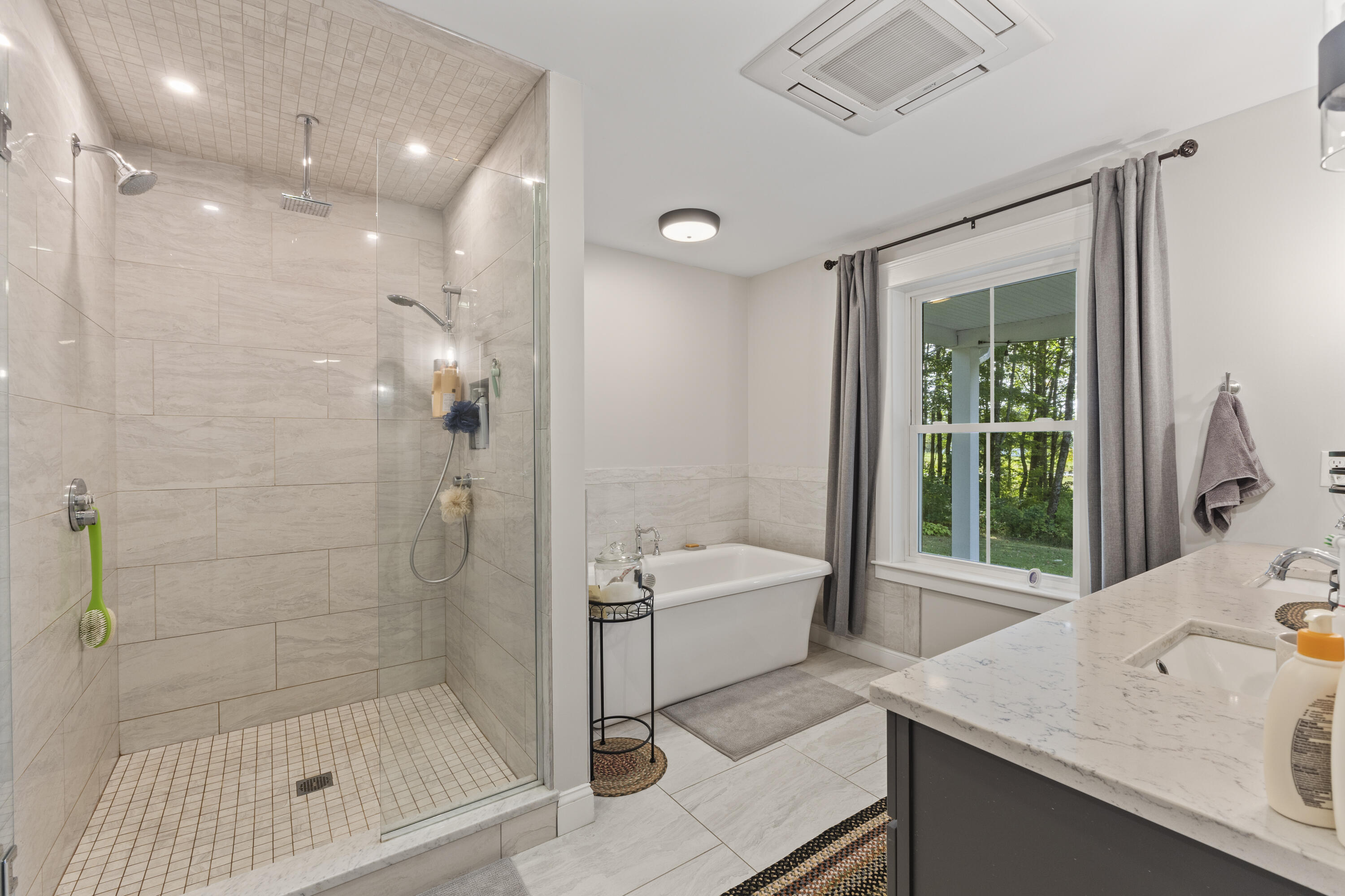 16 Meadowood Drive