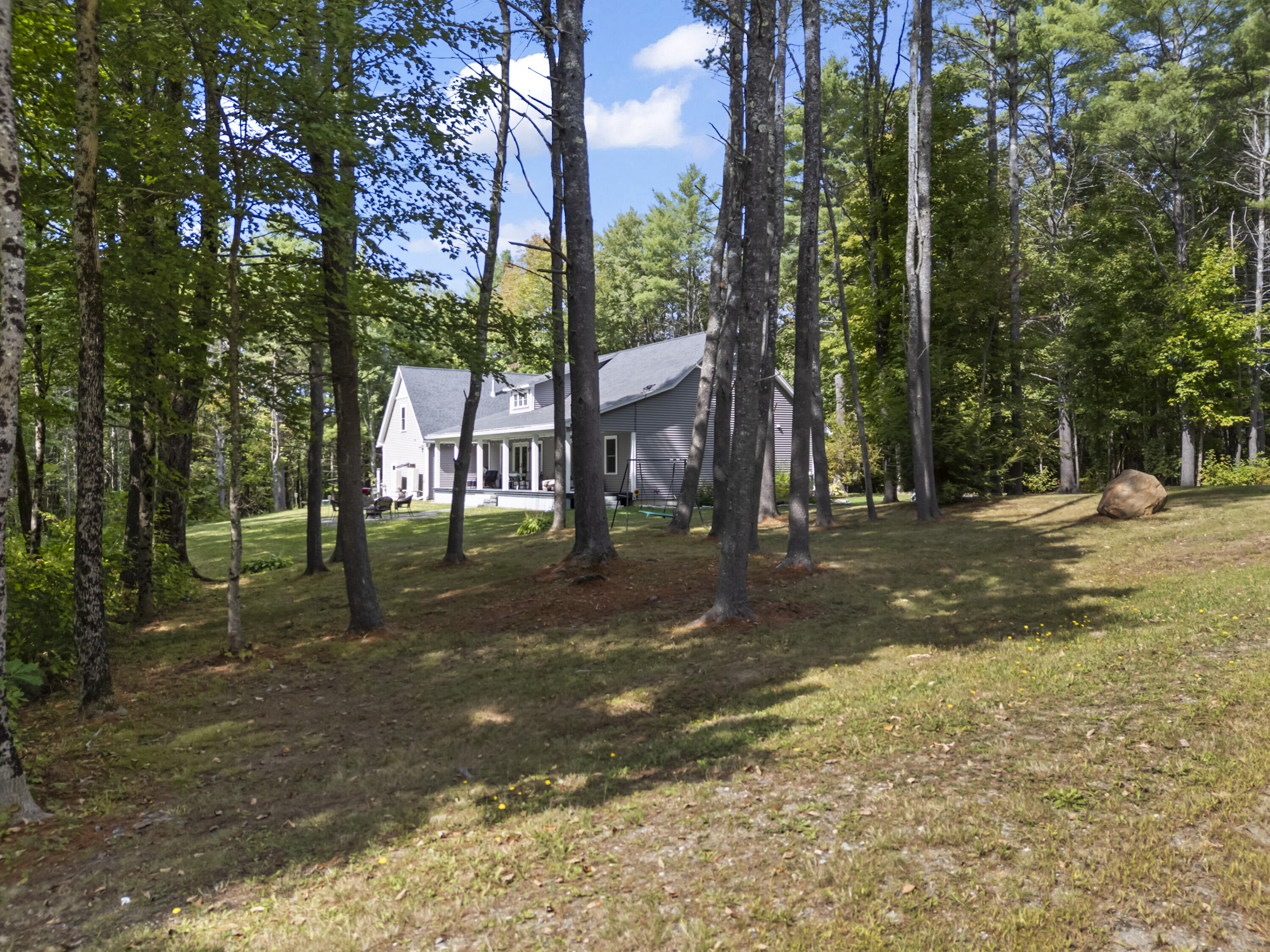 16 Meadowood Drive