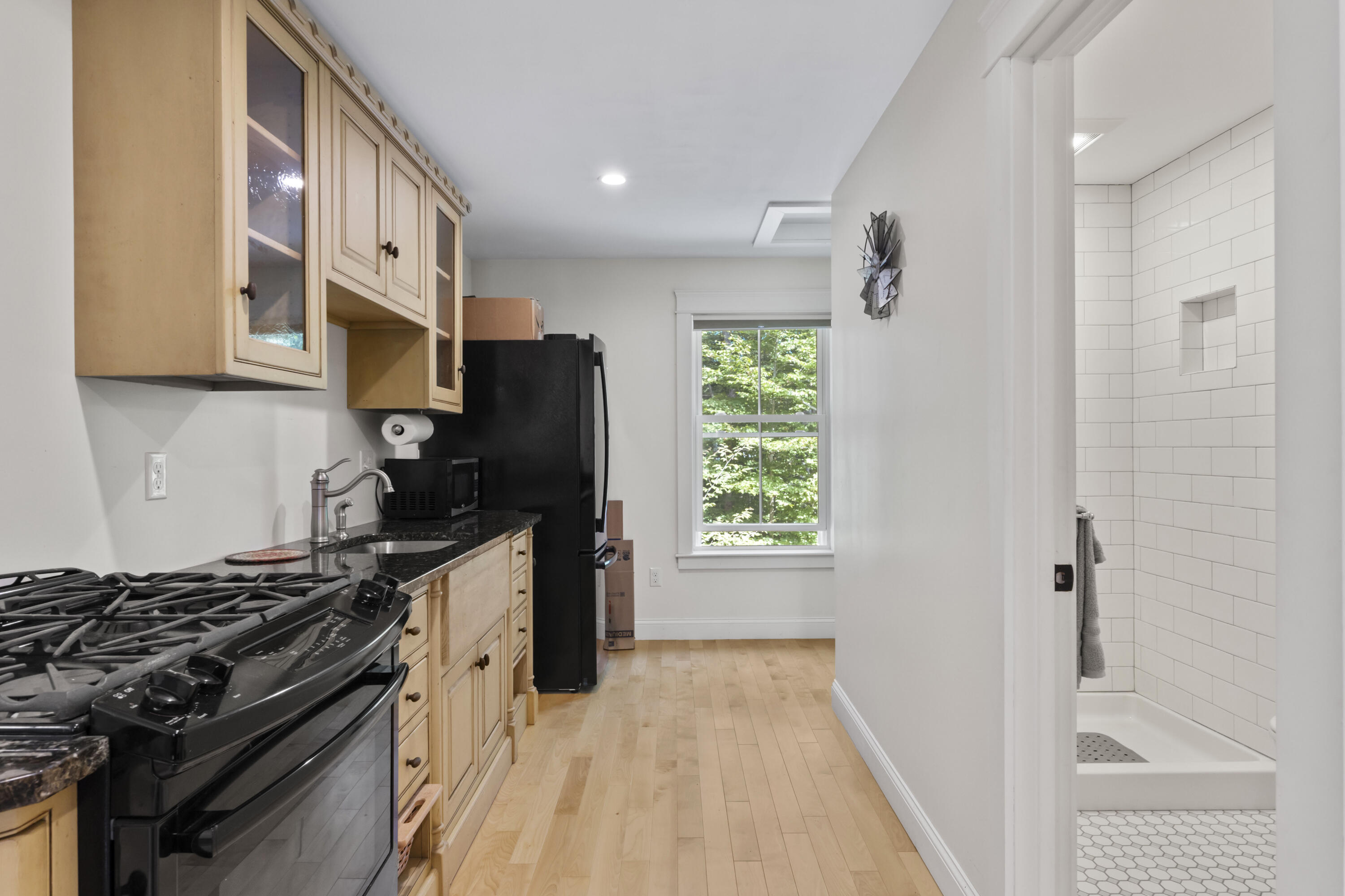 16 Meadowood Drive