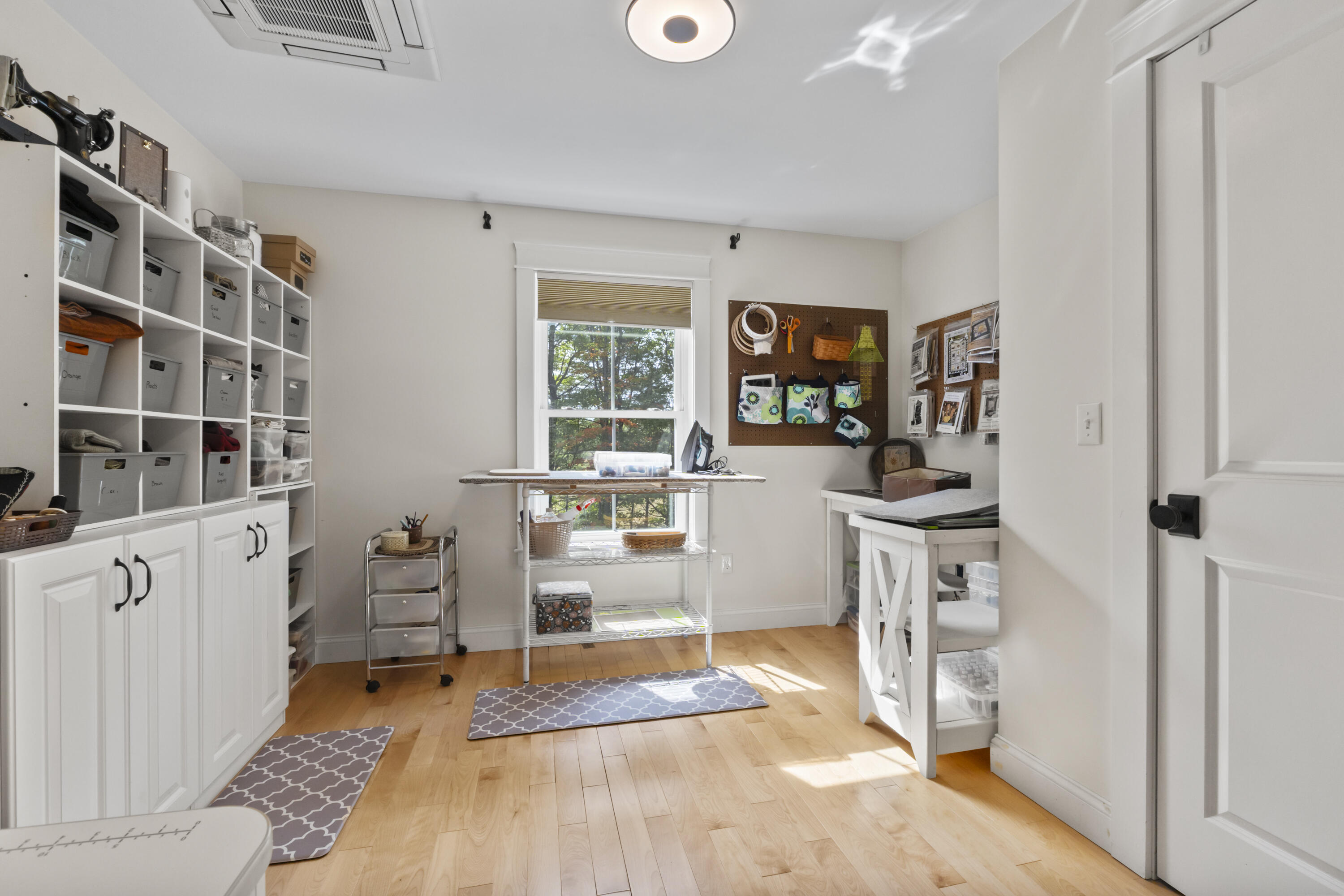 16 Meadowood Drive