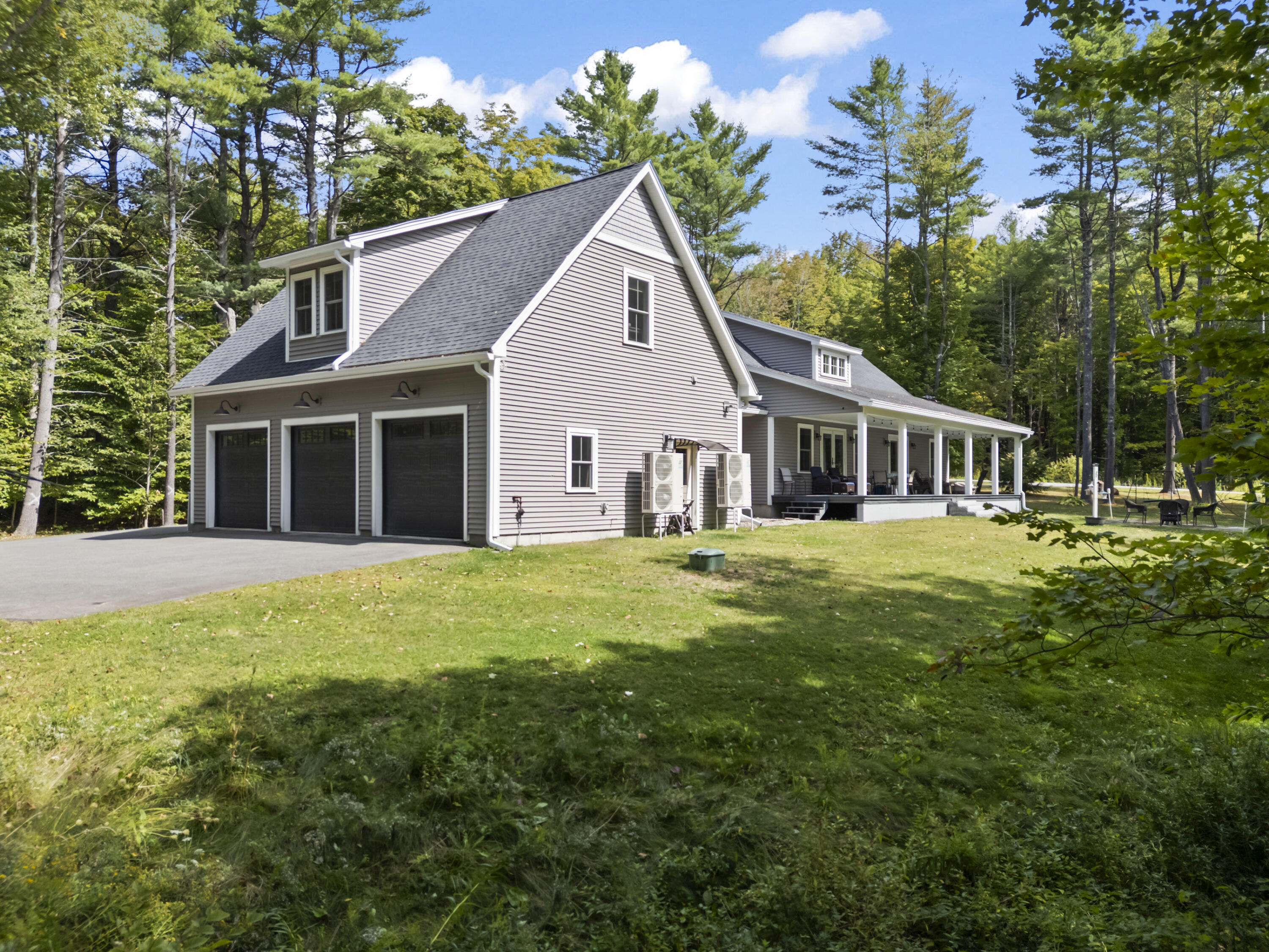 16 Meadowood Drive