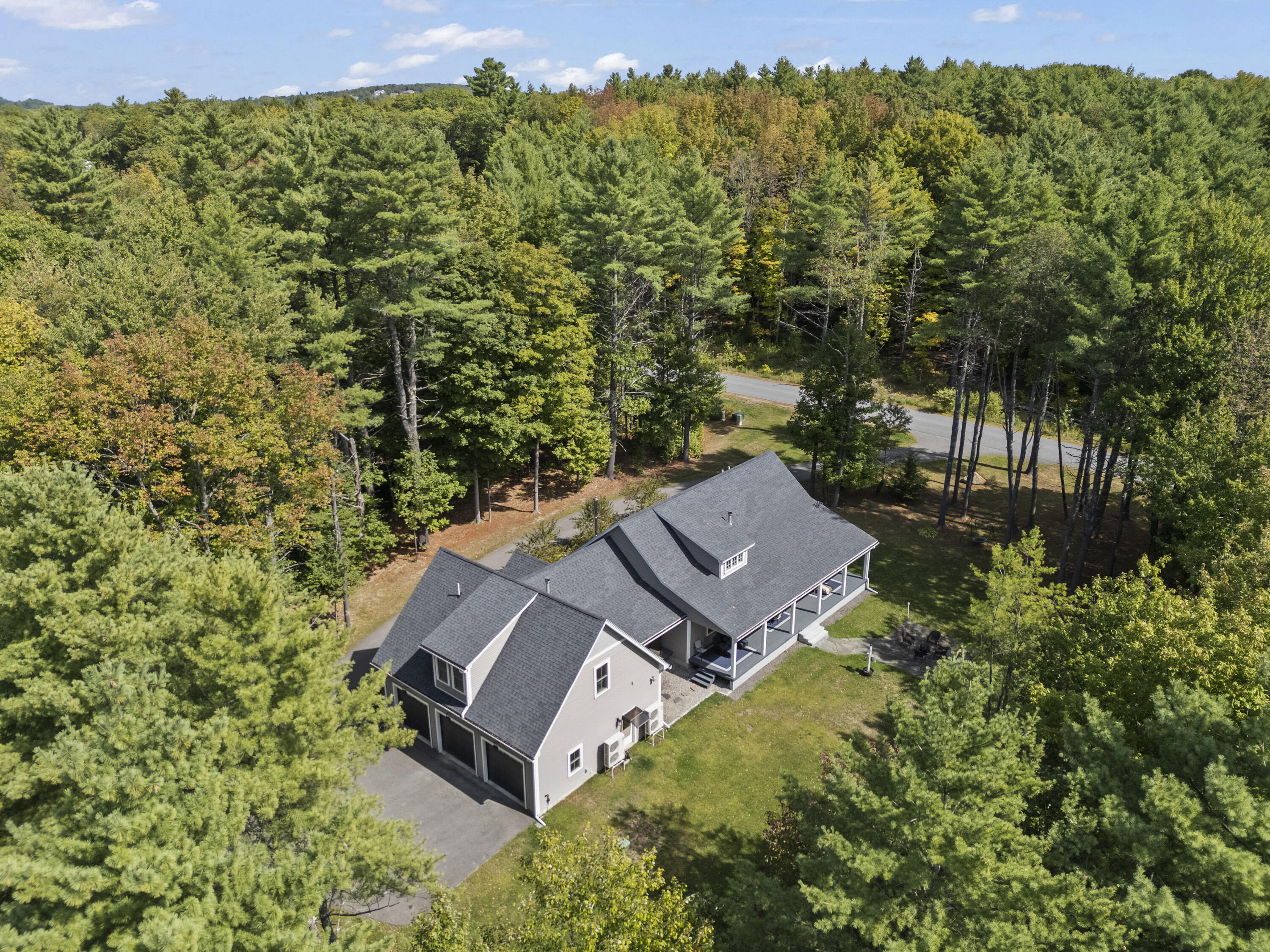 16 Meadowood Drive