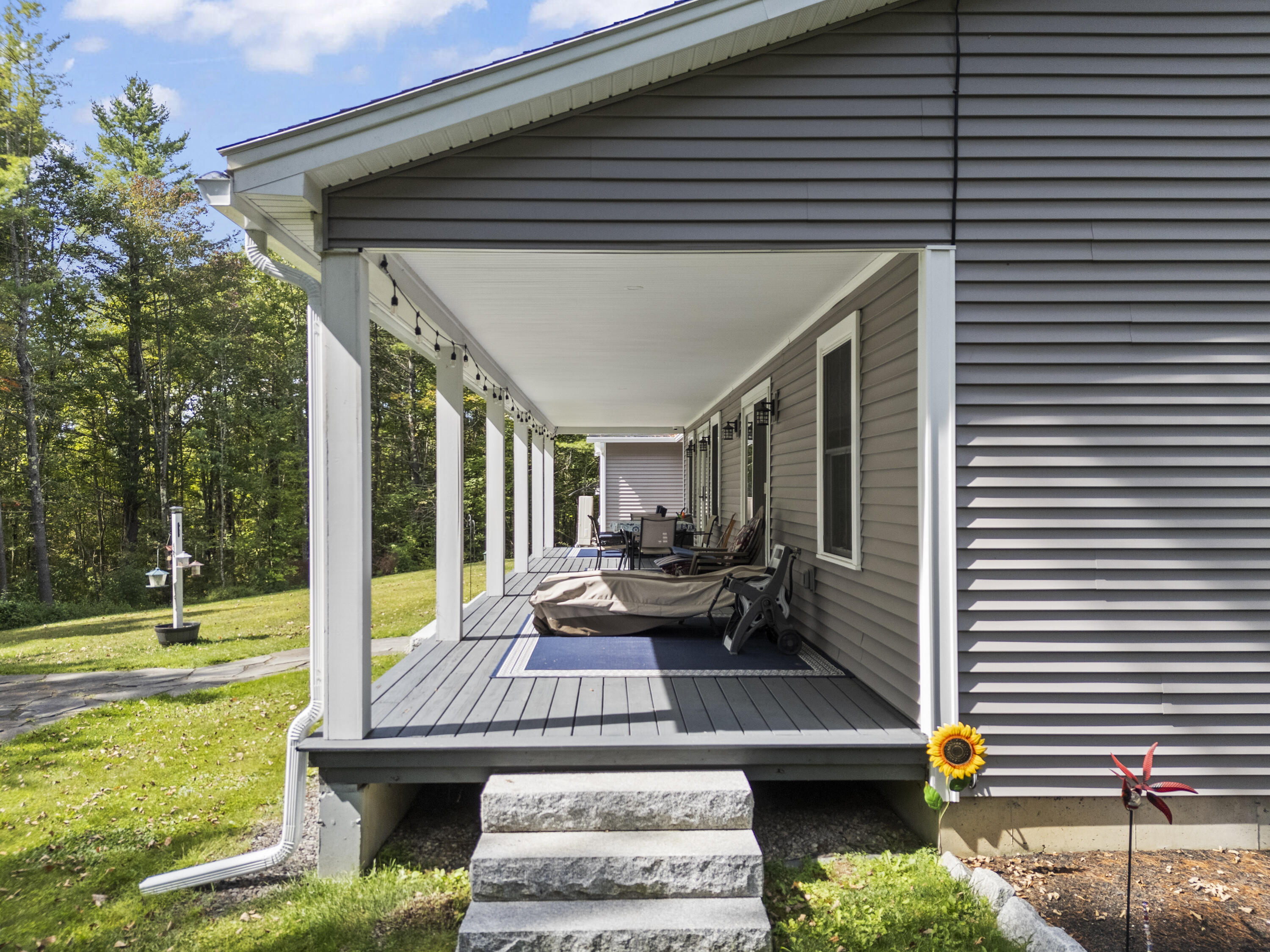 16 Meadowood Drive