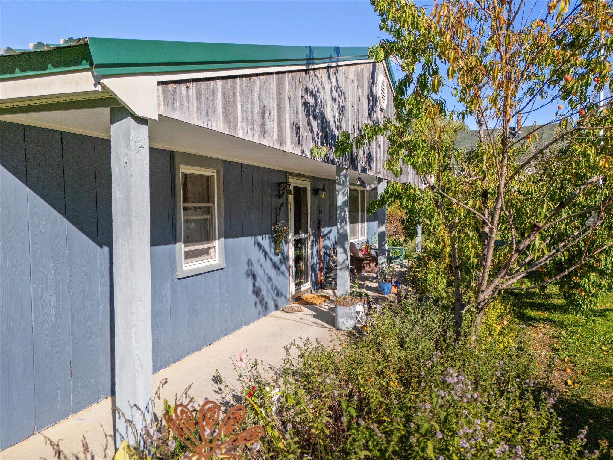 505 Bowden Point Road