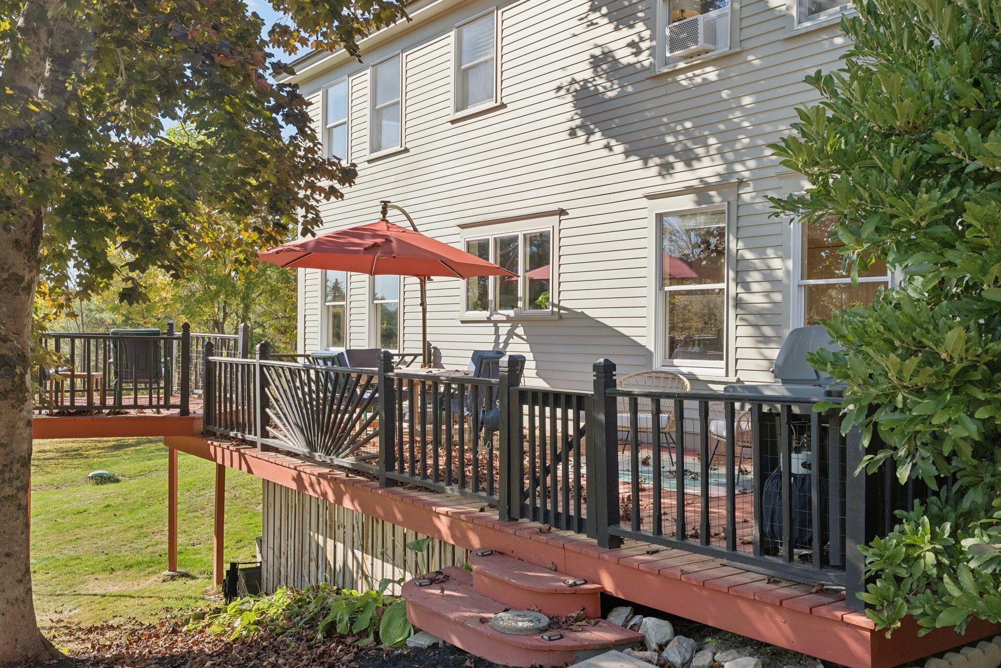 1 Fawn Meadow Lane