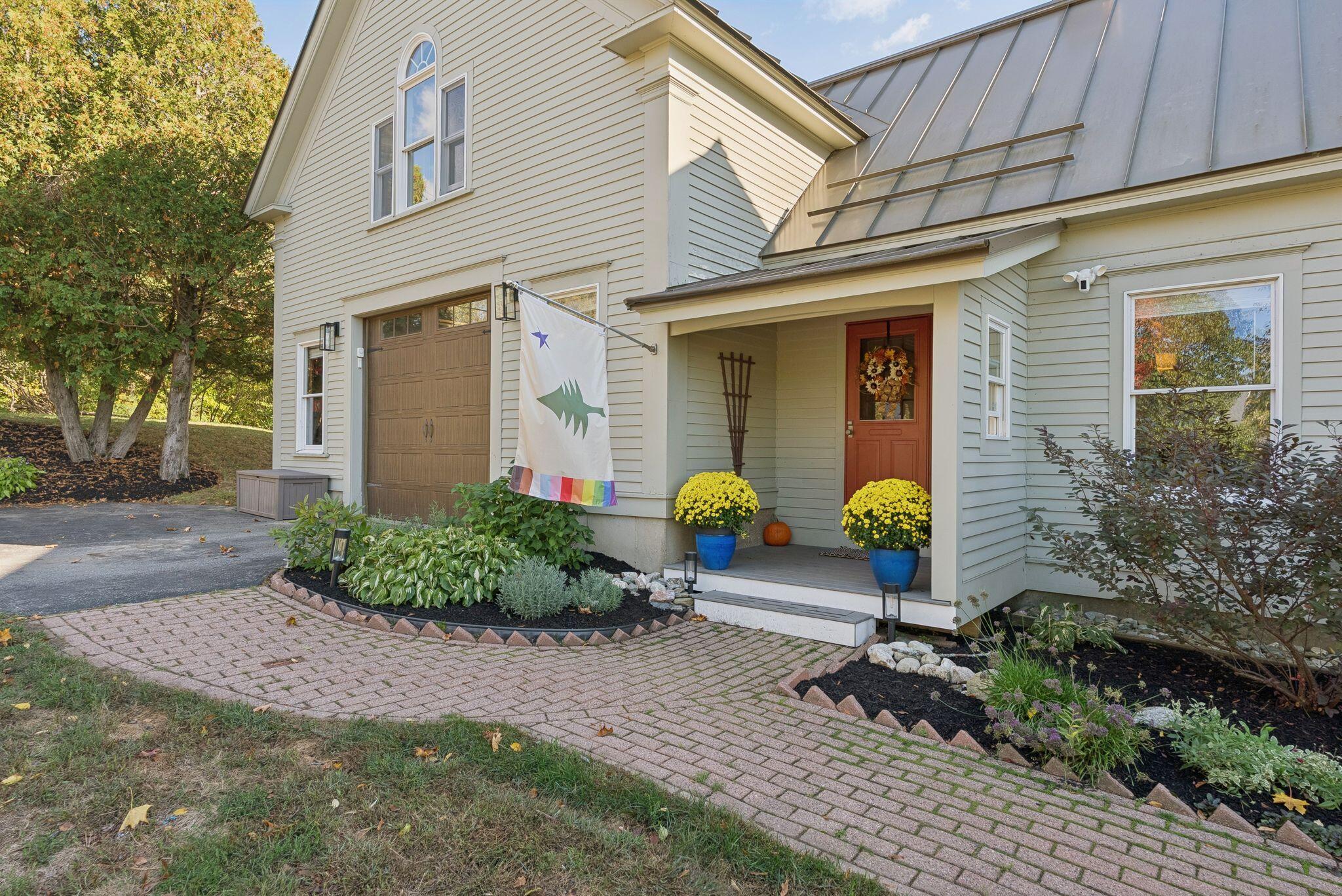 1 Fawn Meadow Lane