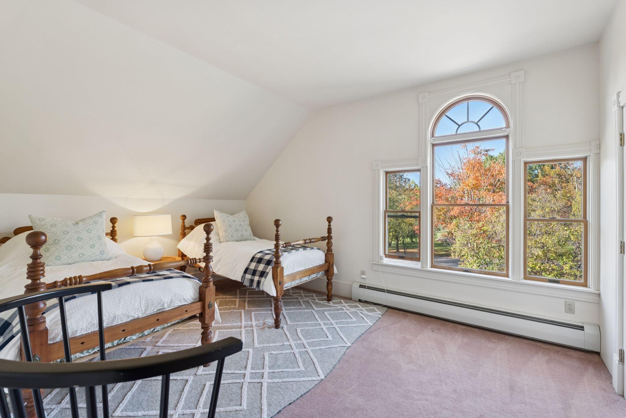 1 Fawn Meadow Lane