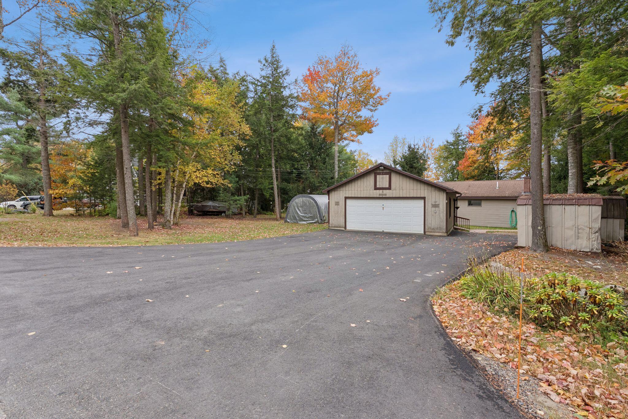 587 Woodland Avenue