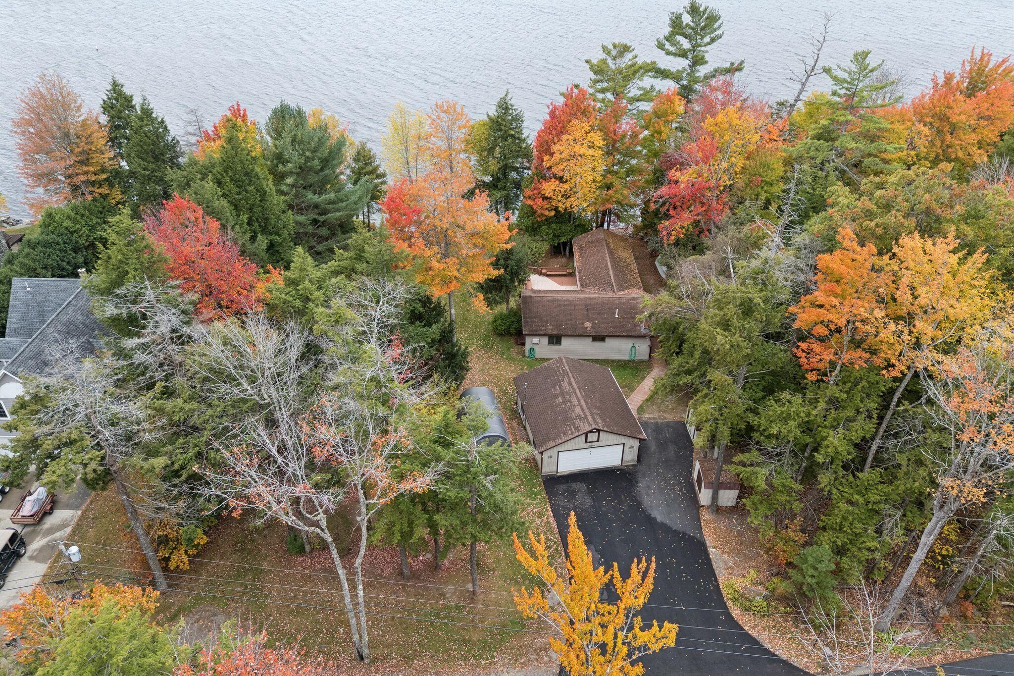 587 Woodland Avenue
