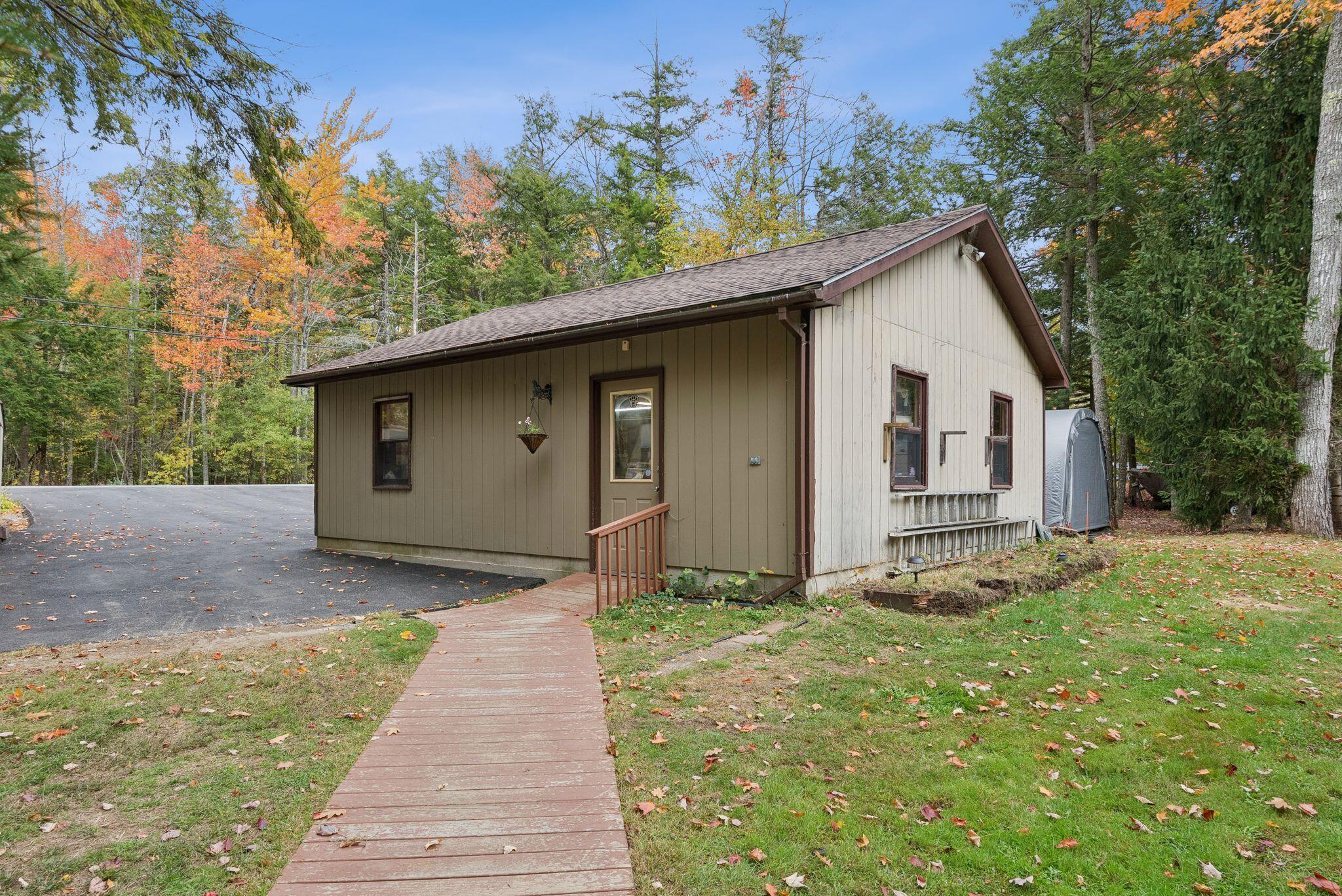 587 Woodland Avenue