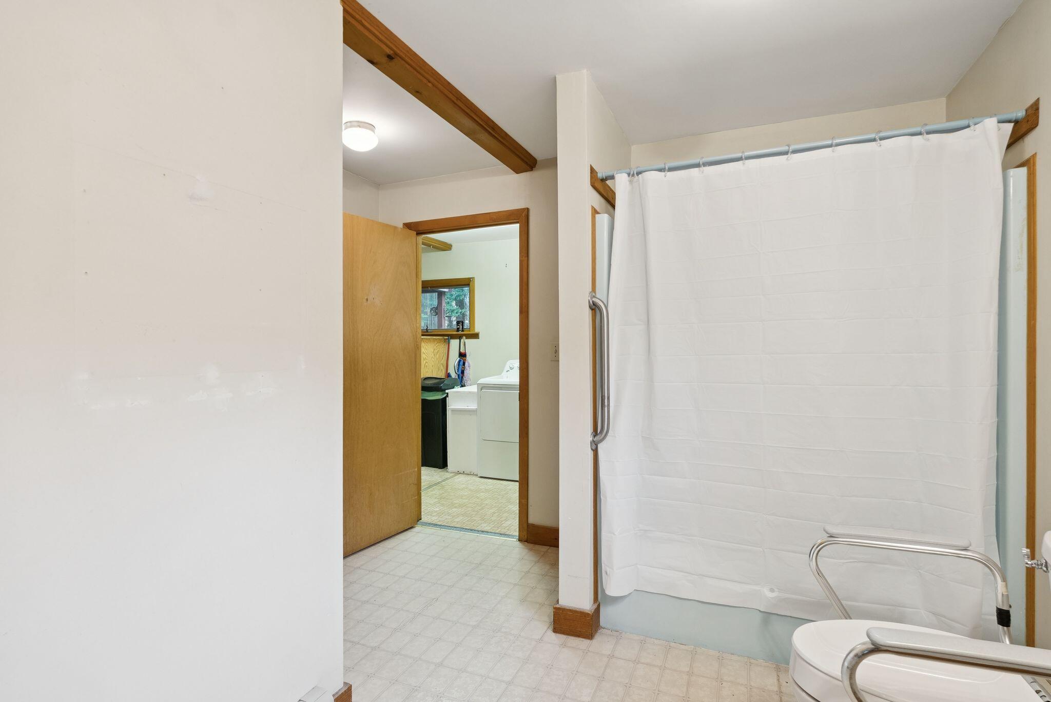 587 Woodland Avenue