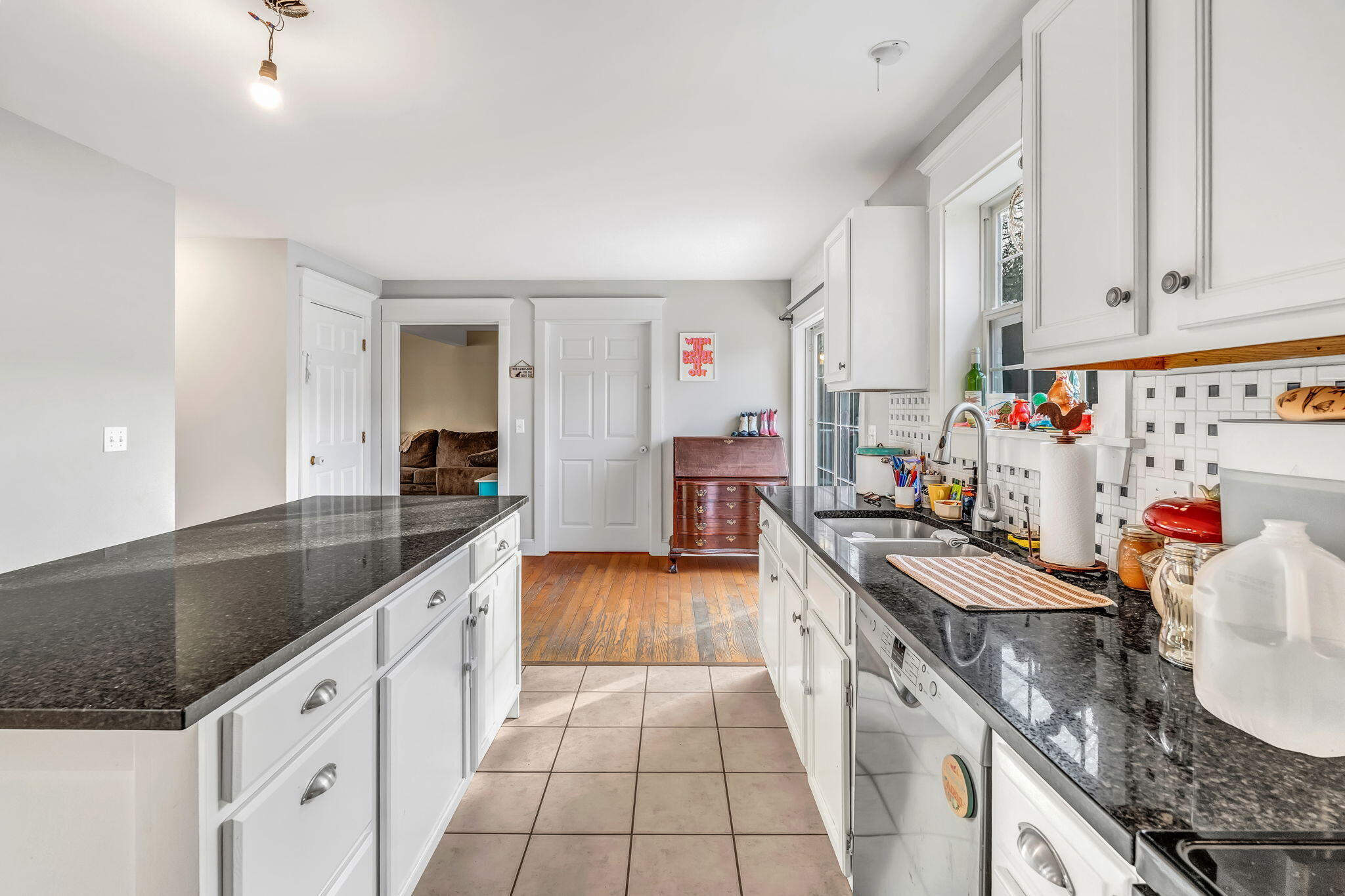 10 Independence Avenue