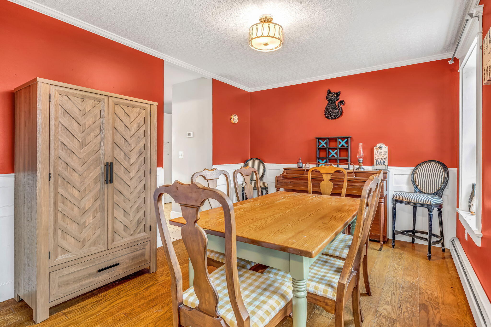 10 Independence Avenue