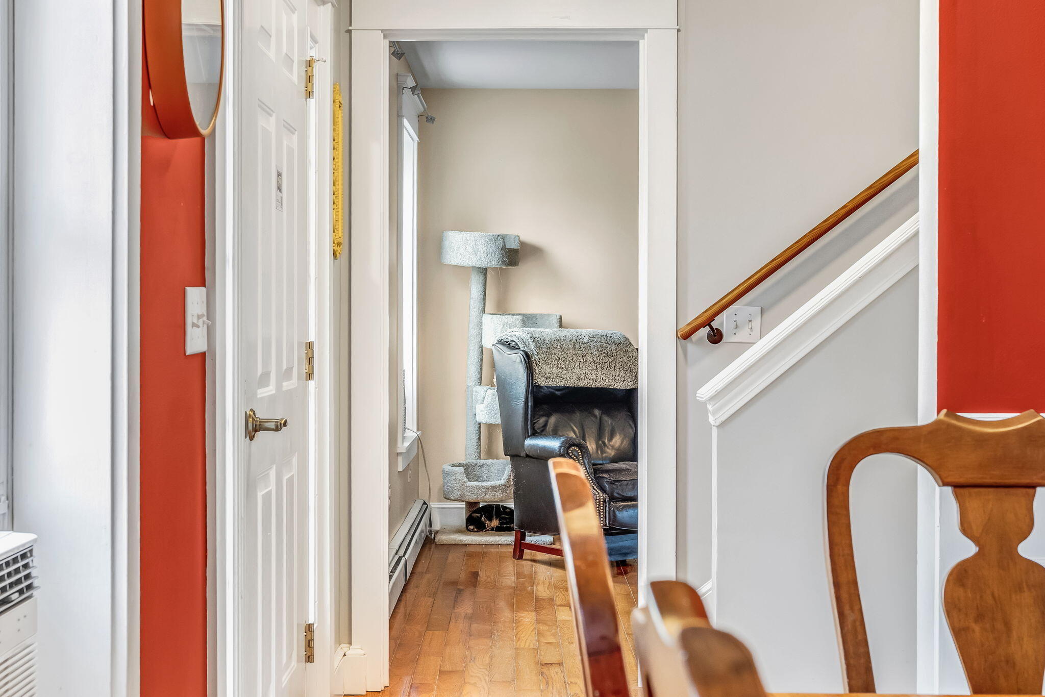 10 Independence Avenue