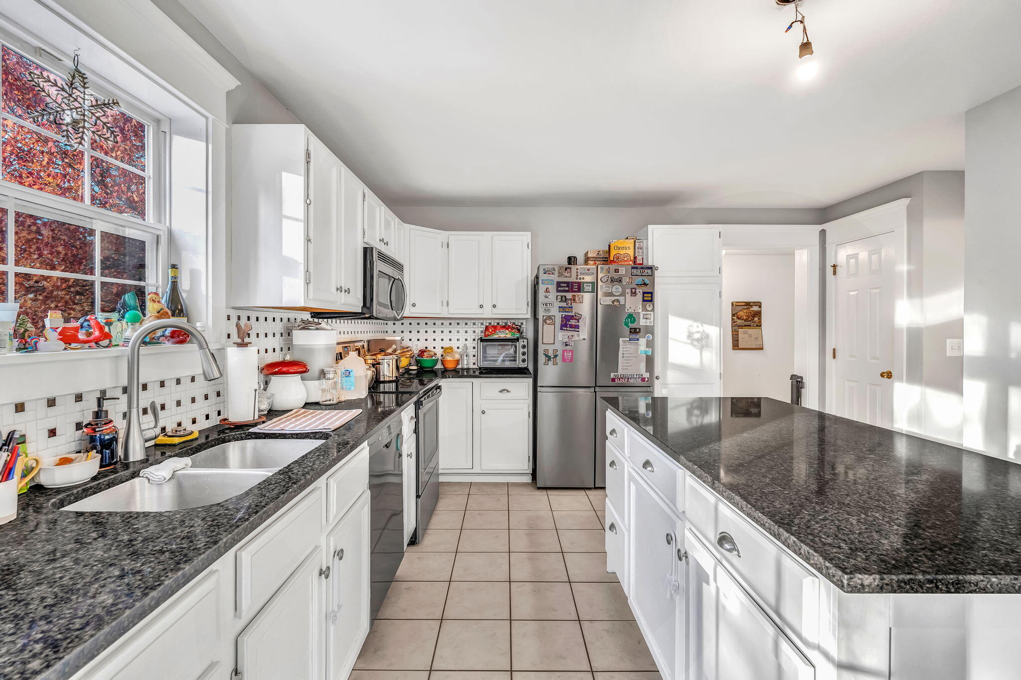 10 Independence Avenue